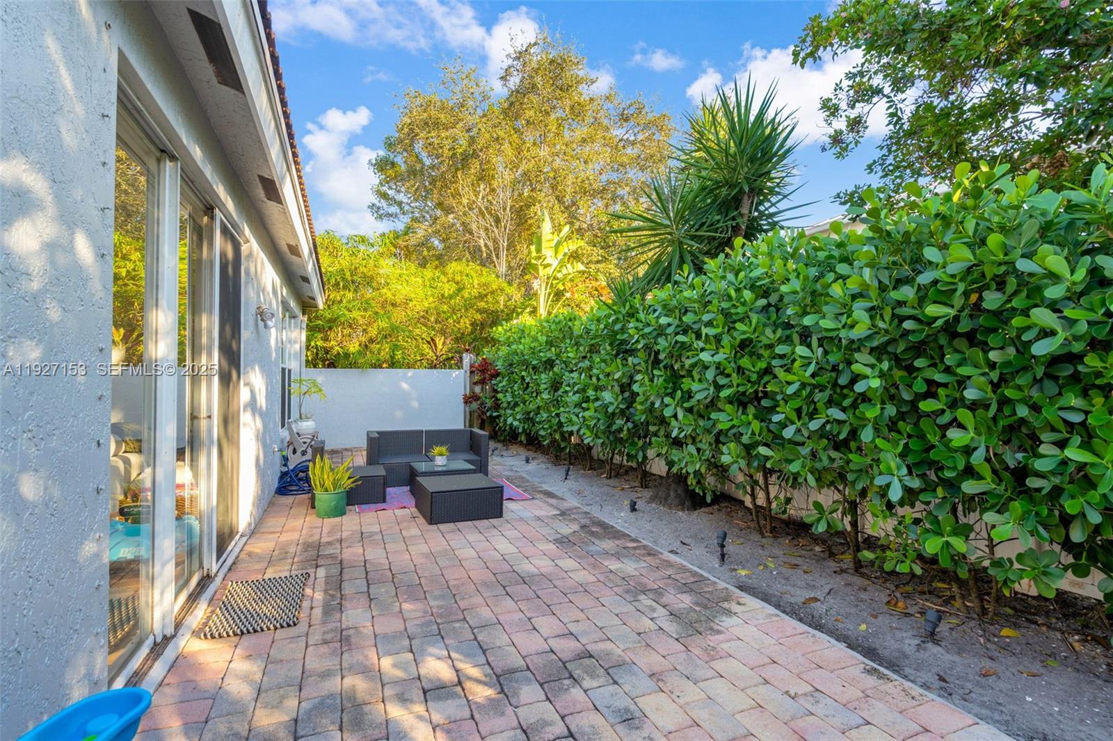 4272 N Magnolia Cir Delray Beach, FL 33445