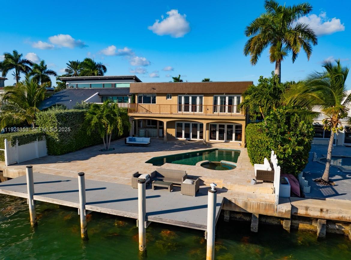 1500 S Treasure Dr North Bay Village, FL 33141