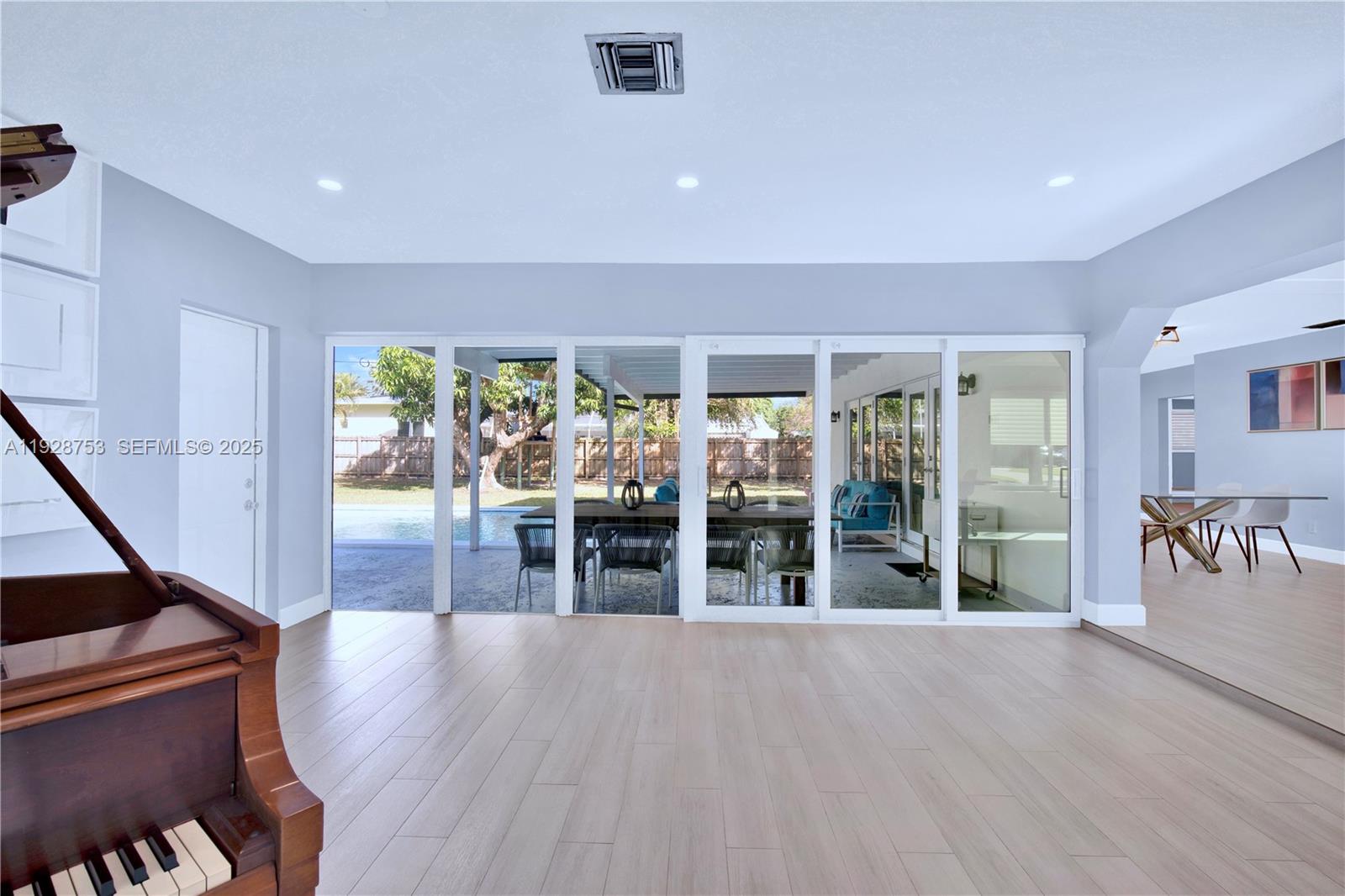 8265 SW 149th Dr Palmetto Bay, FL 33158