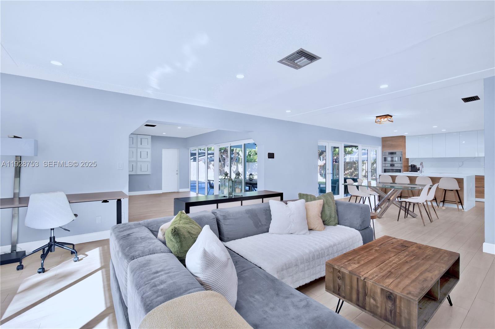 8265 SW 149th Dr Palmetto Bay, FL 33158