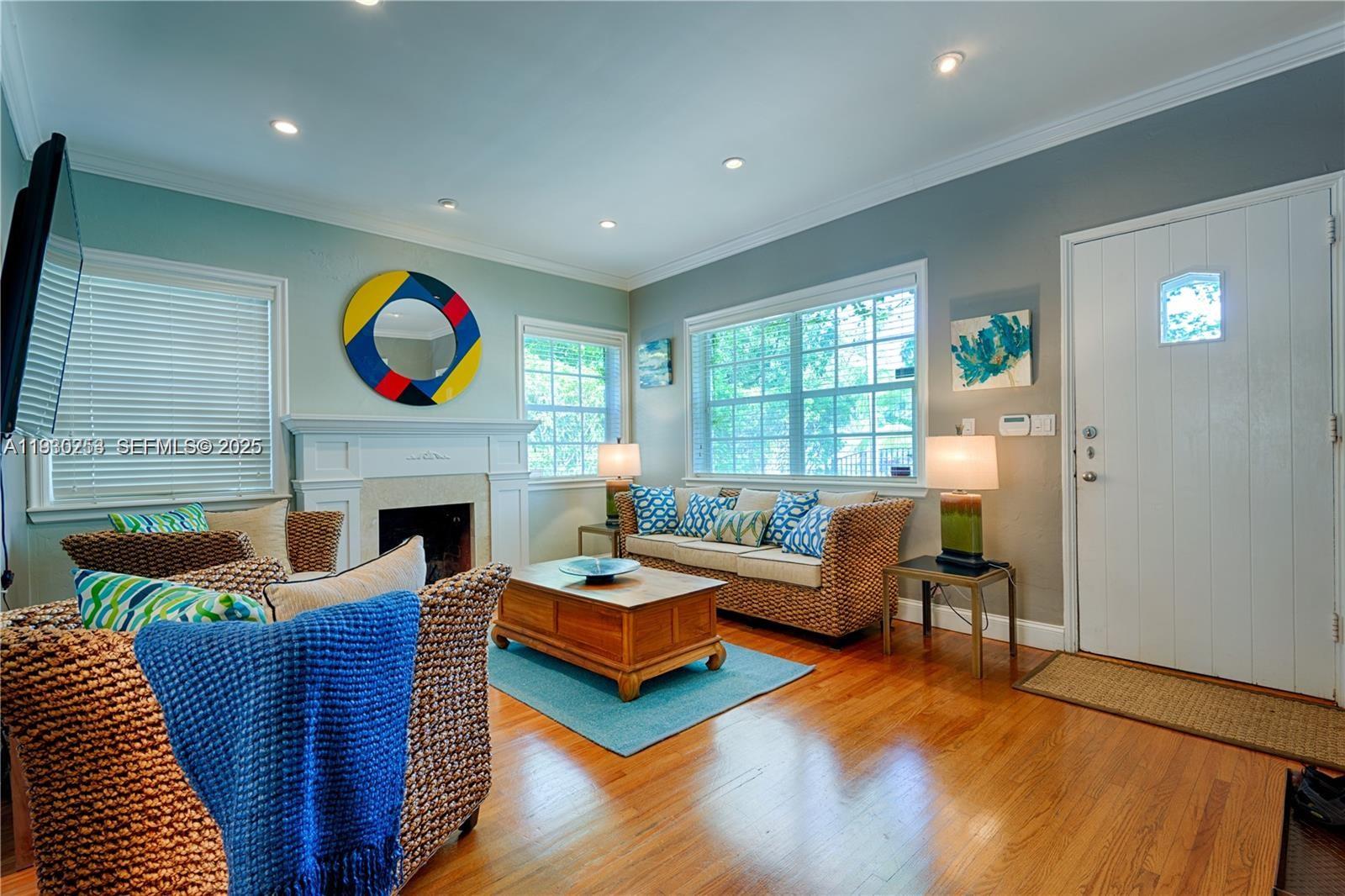 2308 SW 23rd Ter Miami, FL 33145