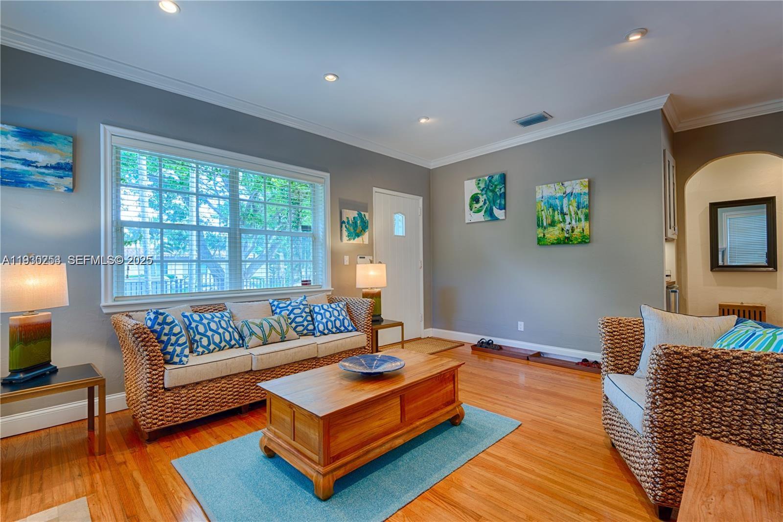 2308 SW 23rd Ter Miami, FL 33145