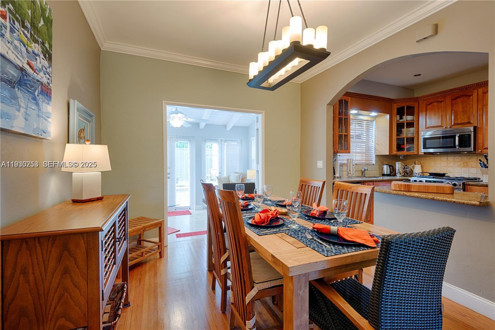 2308 SW 23rd Ter Miami, FL 33145