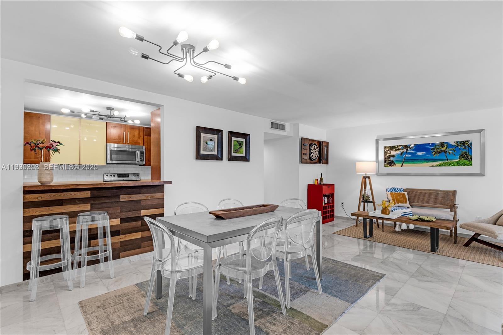 5845 Collins Ave #201 Miami Beach, FL 33140