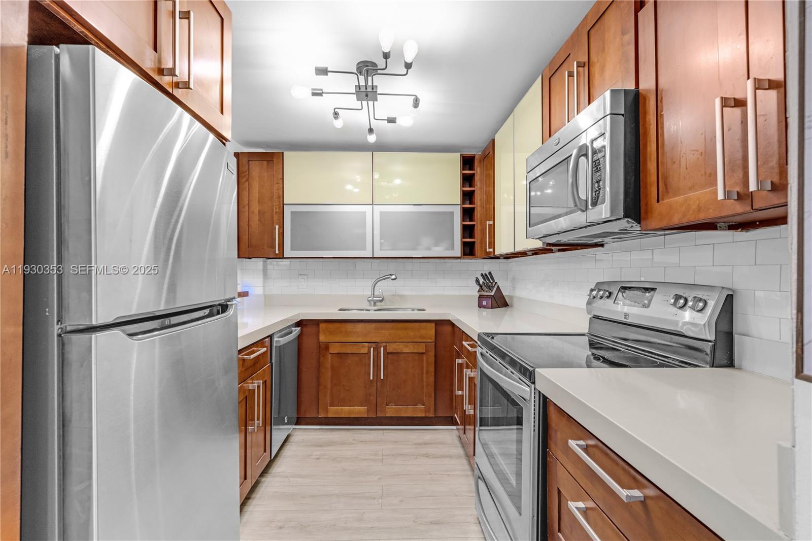 5845 Collins Ave #201 Miami Beach, FL 33140