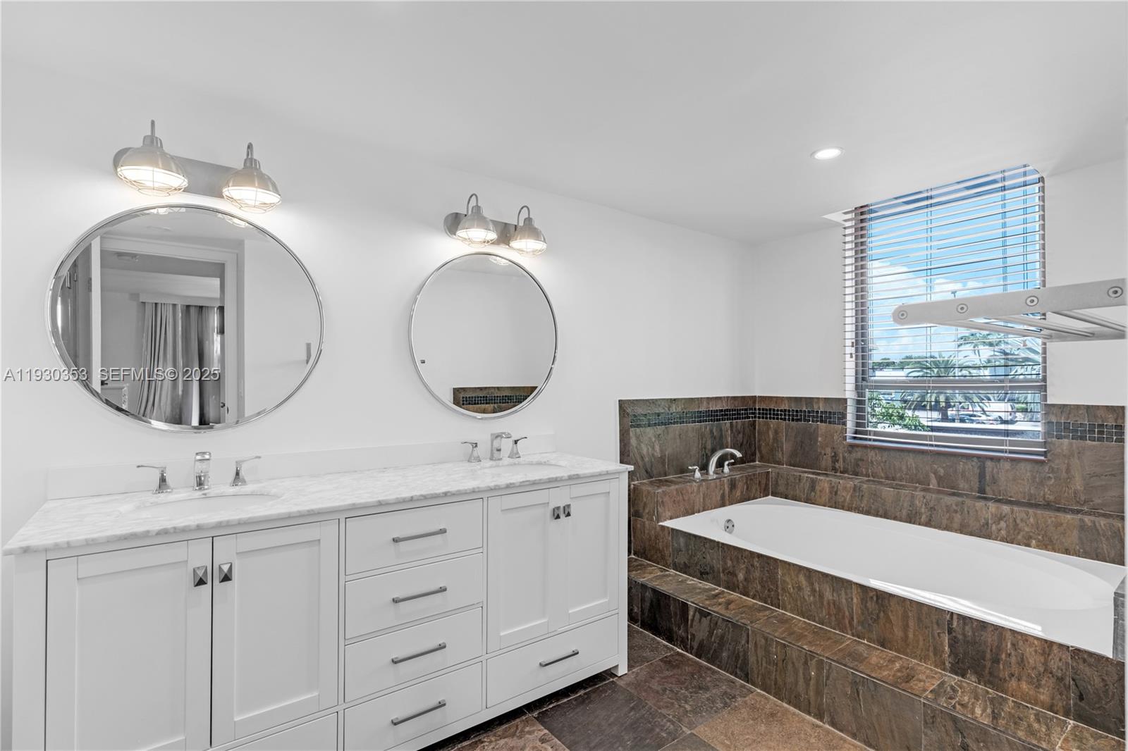 5845 Collins Ave #201 Miami Beach, FL 33140