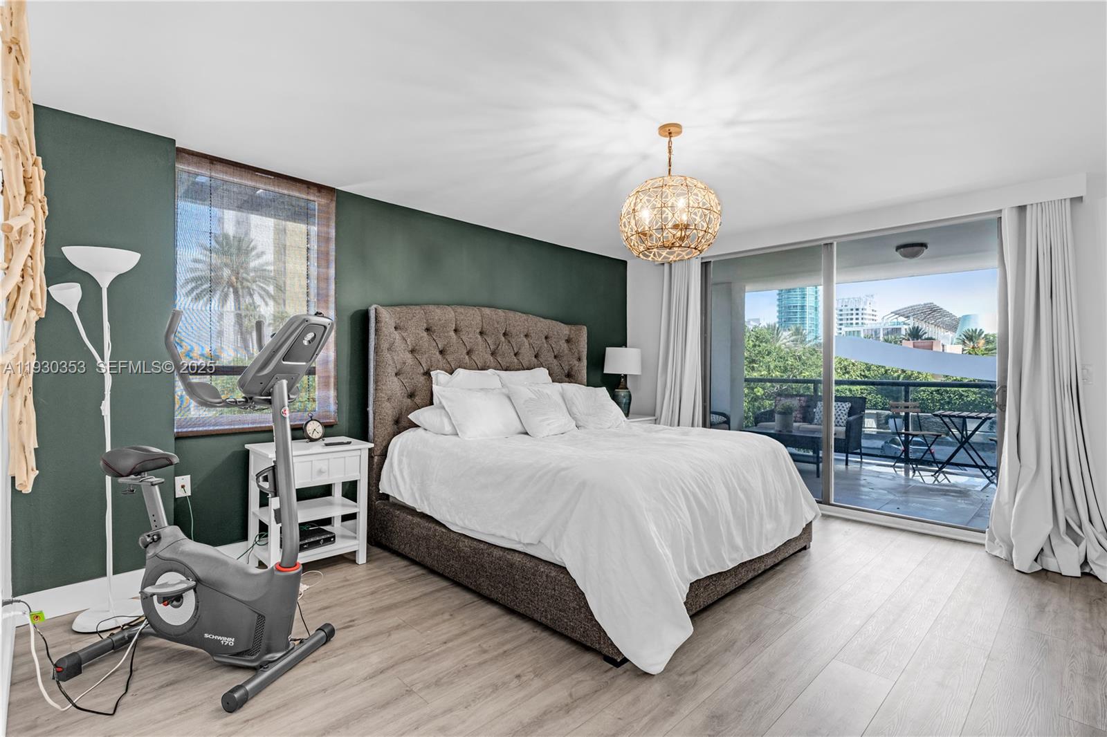 5845 Collins Ave #201 Miami Beach, FL 33140