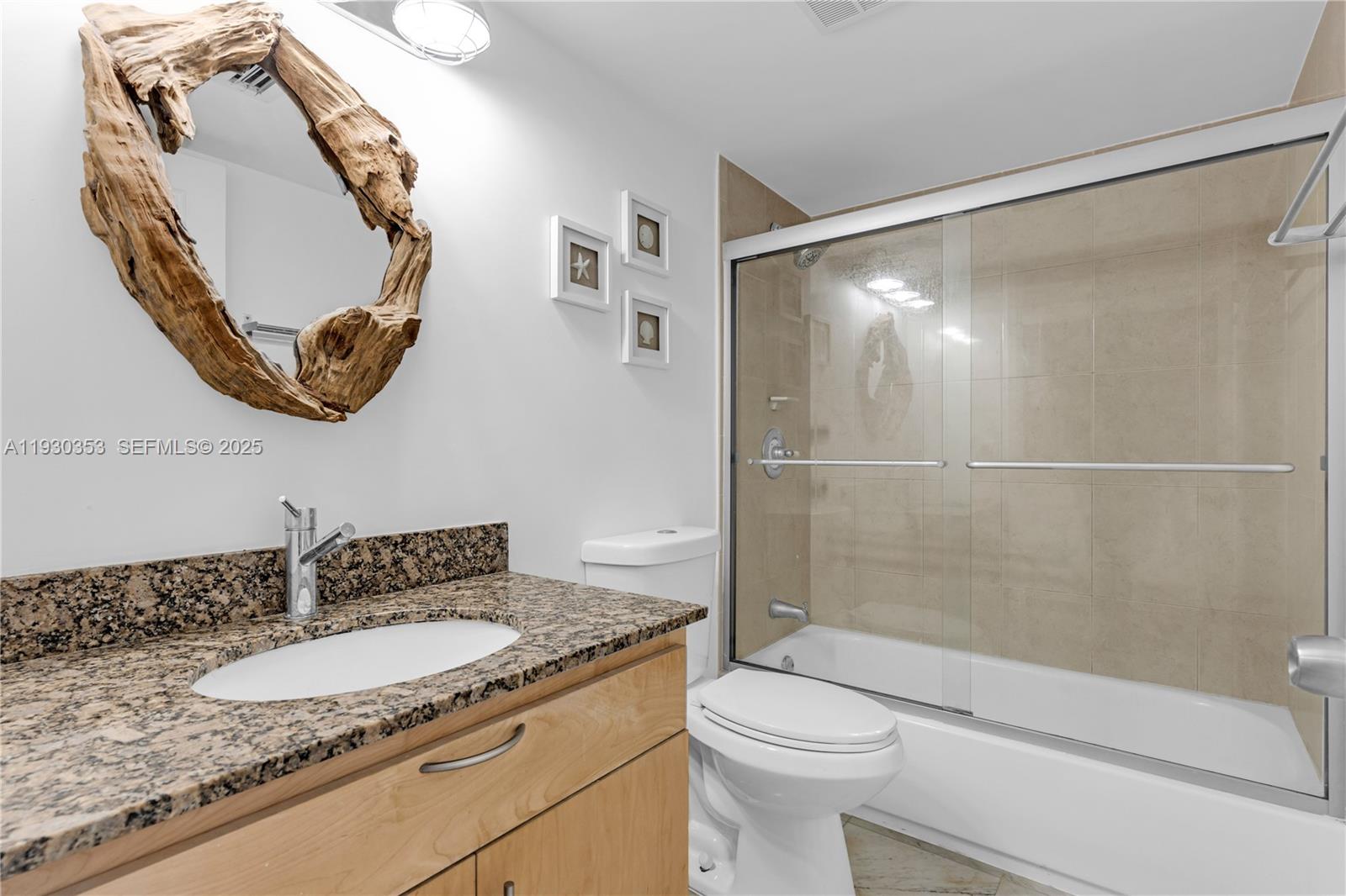 5845 Collins Ave #201 Miami Beach, FL 33140