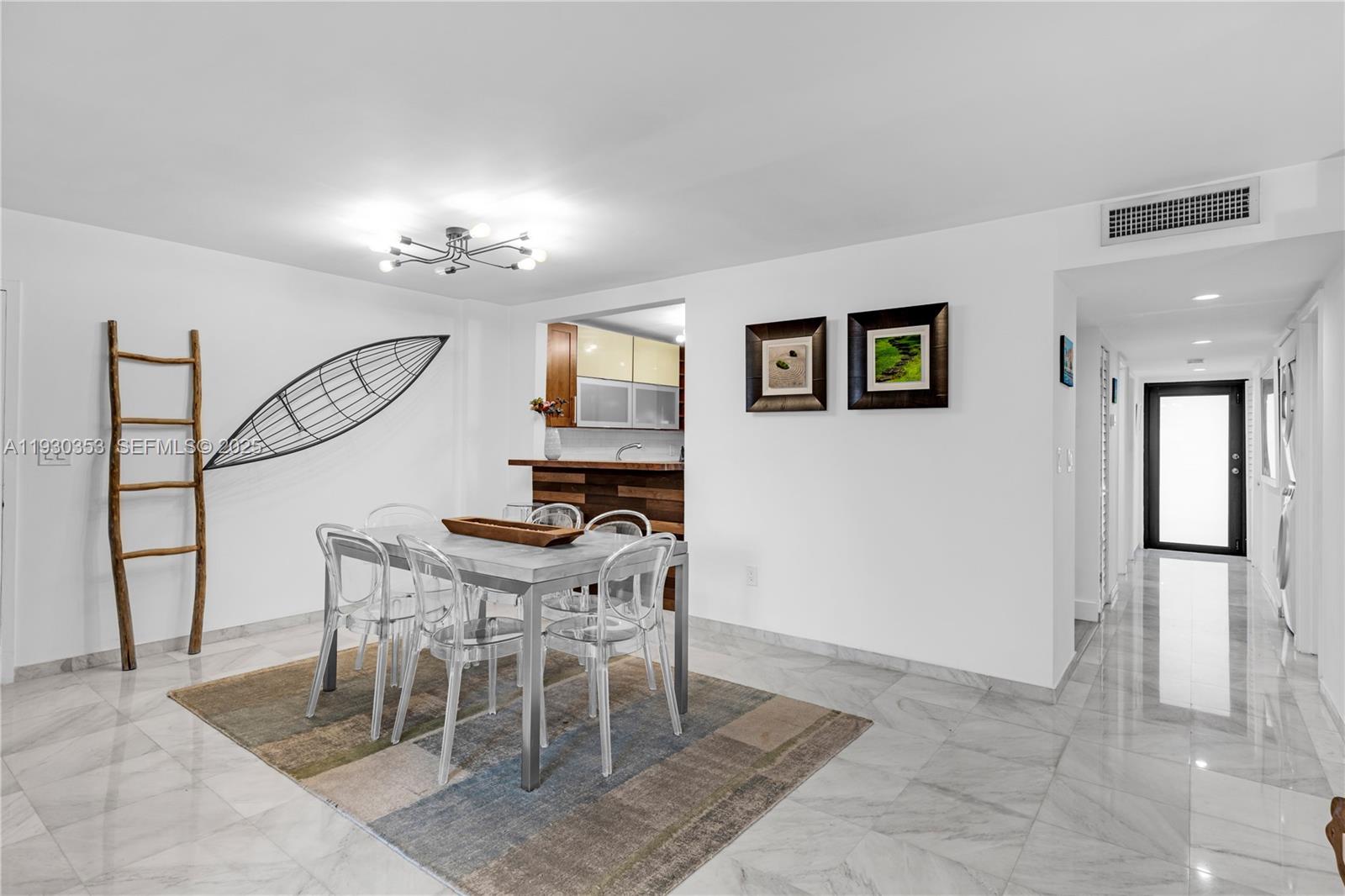 5845 Collins Ave #201 Miami Beach, FL 33140