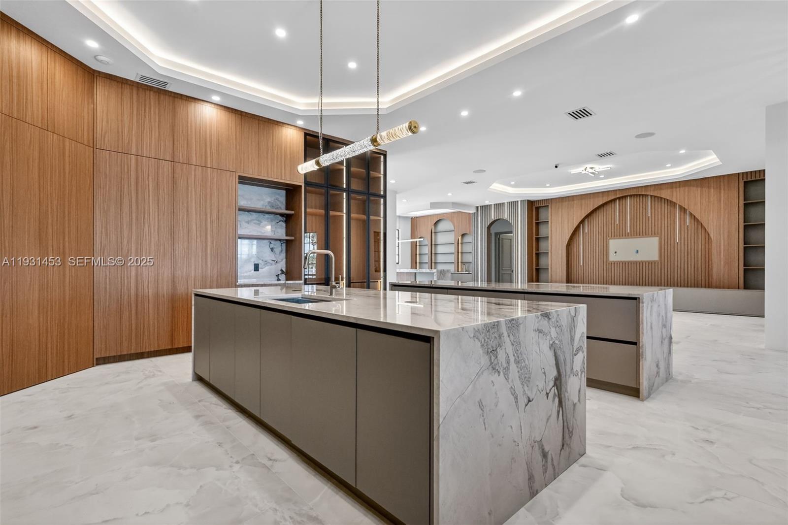 14891 SW 20th St Davie, FL 33326