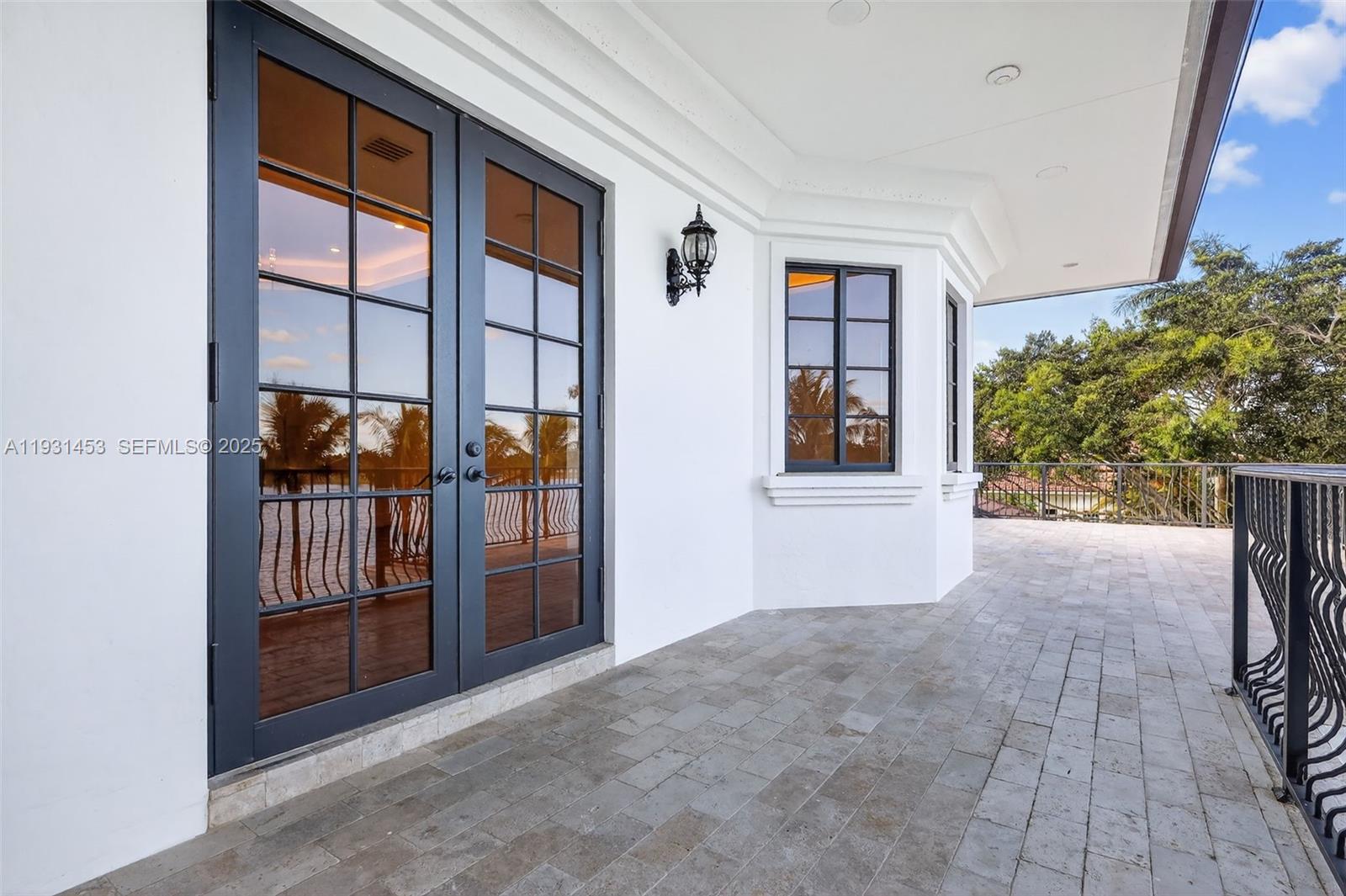 14891 SW 20th St Davie, FL 33326