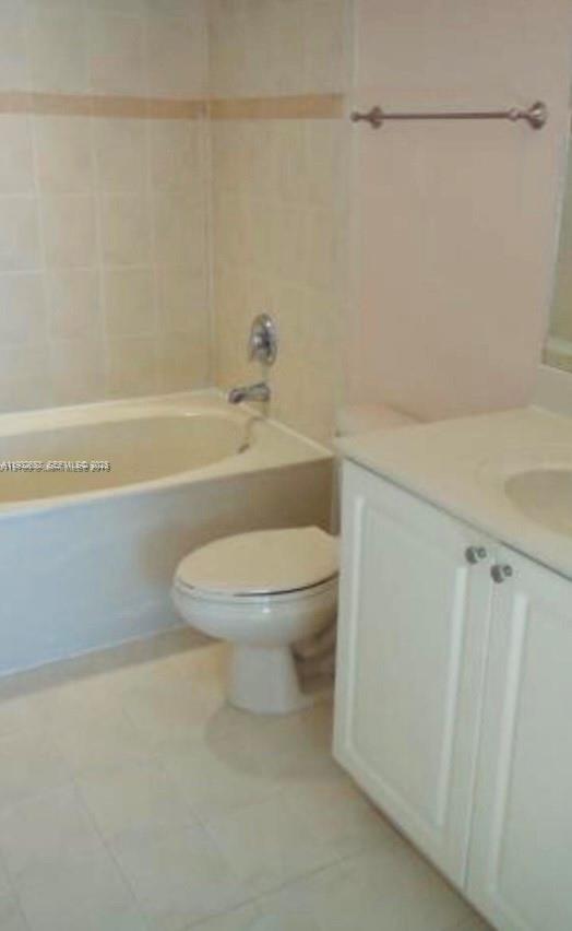 20950 SW 87th Ave #203 Cutler Bay, FL 33189