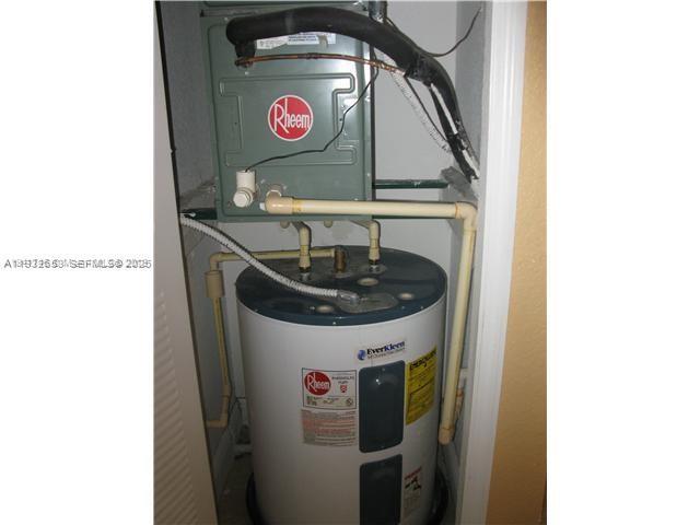 20950 SW 87th Ave #203 Cutler Bay, FL 33189