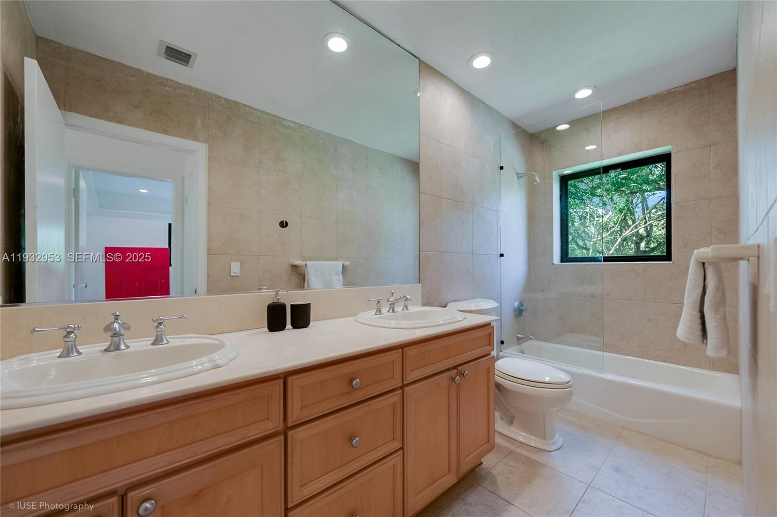 10700 Old Cutler Rd Coral Gables, FL 33156