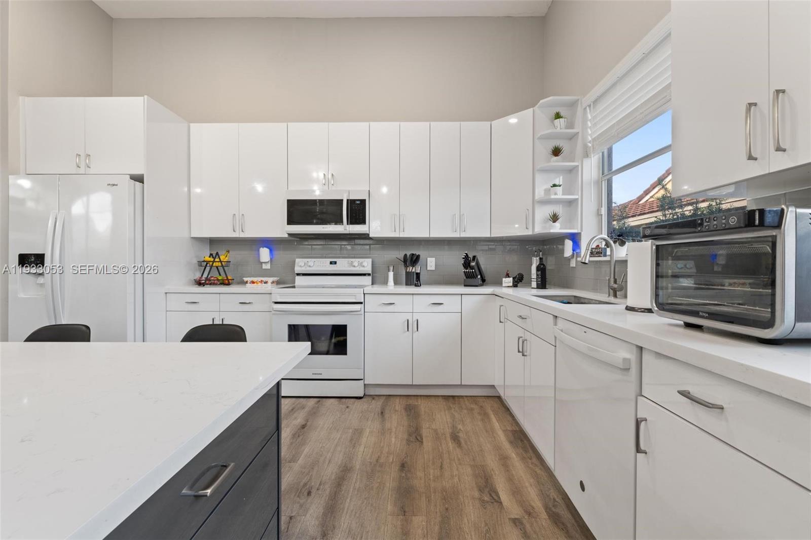 343 SW 187th Ter Pembroke Pines, FL 33029