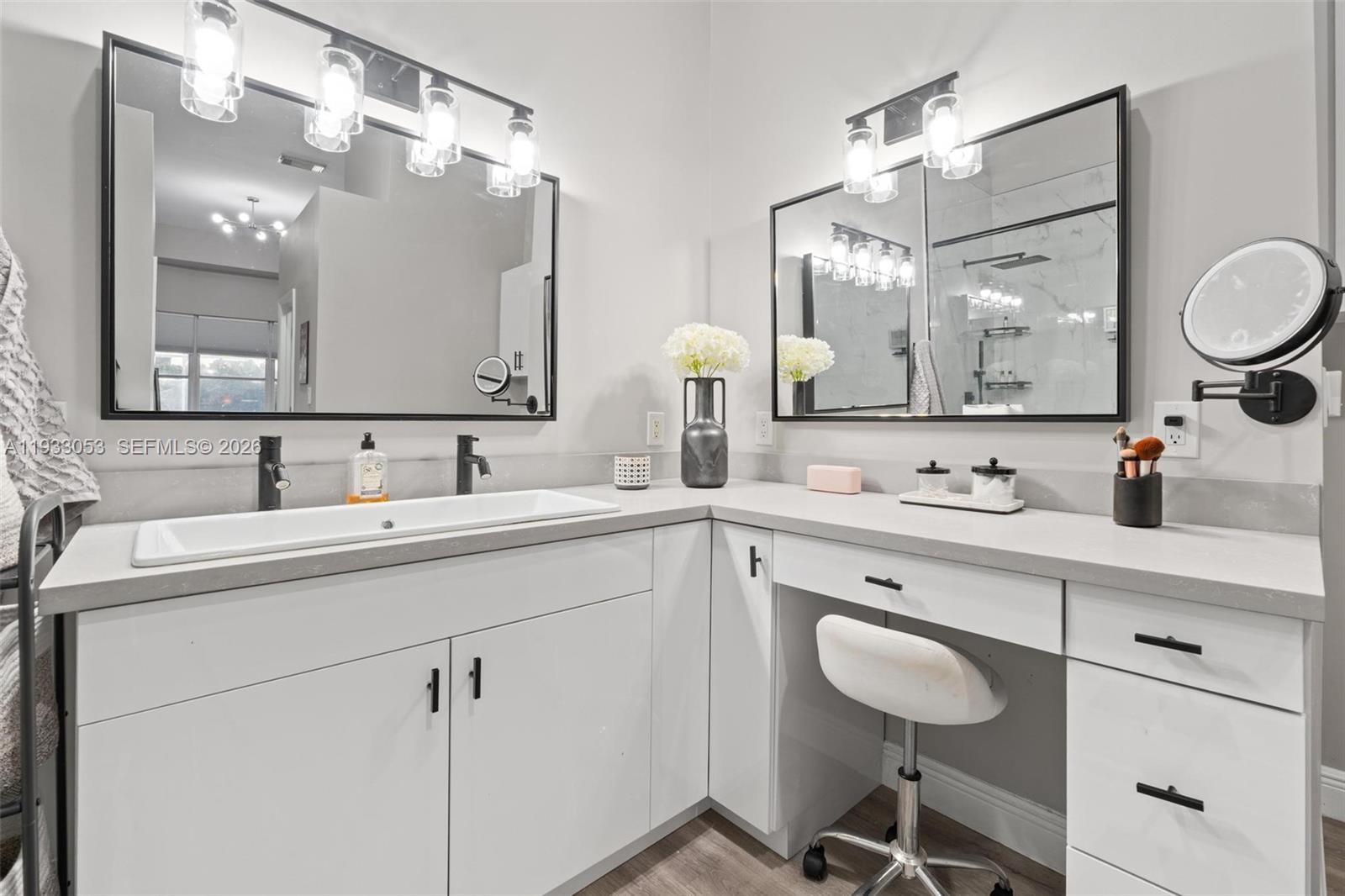 343 SW 187th Ter Pembroke Pines, FL 33029