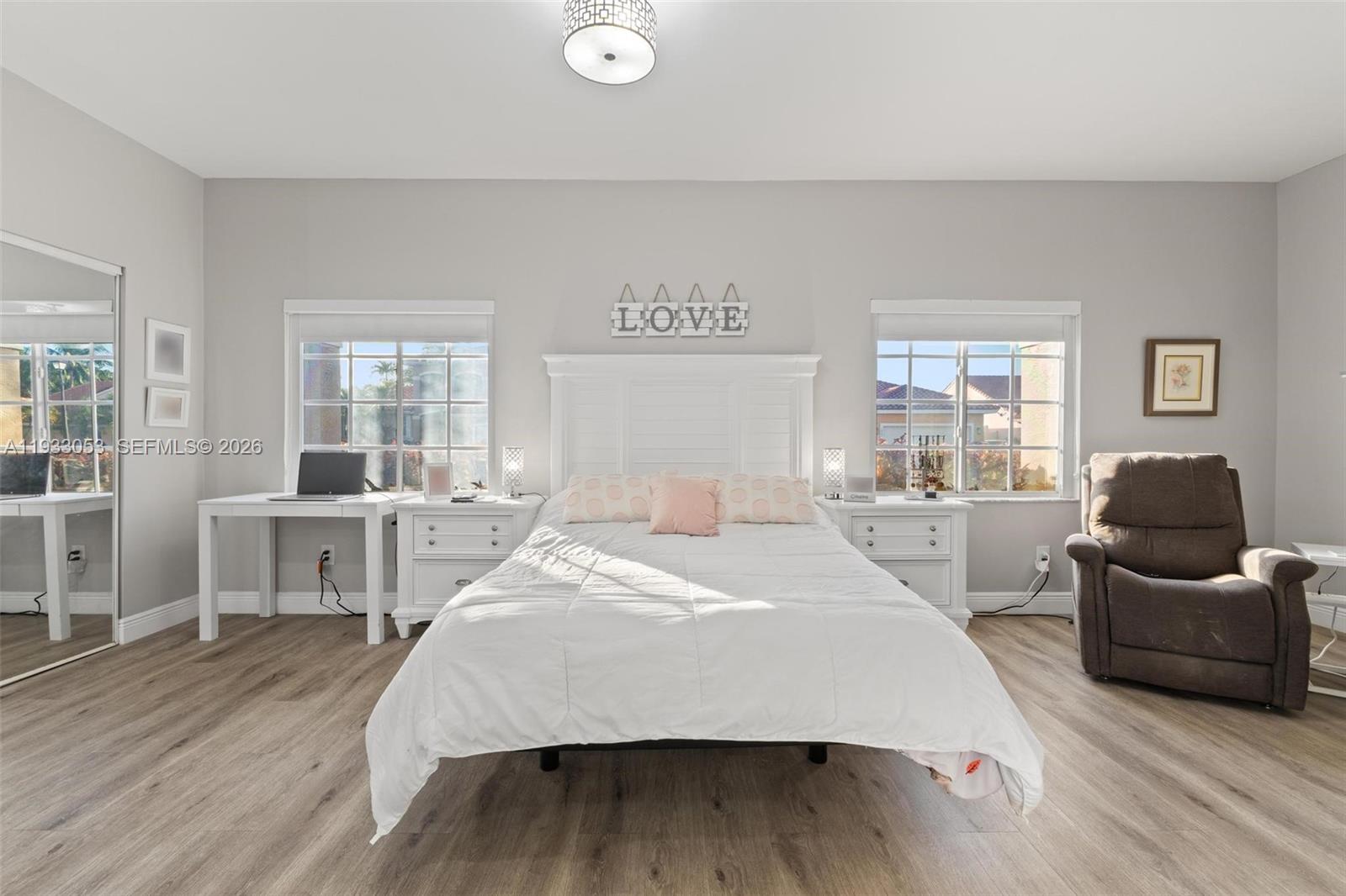 343 SW 187th Ter Pembroke Pines, FL 33029