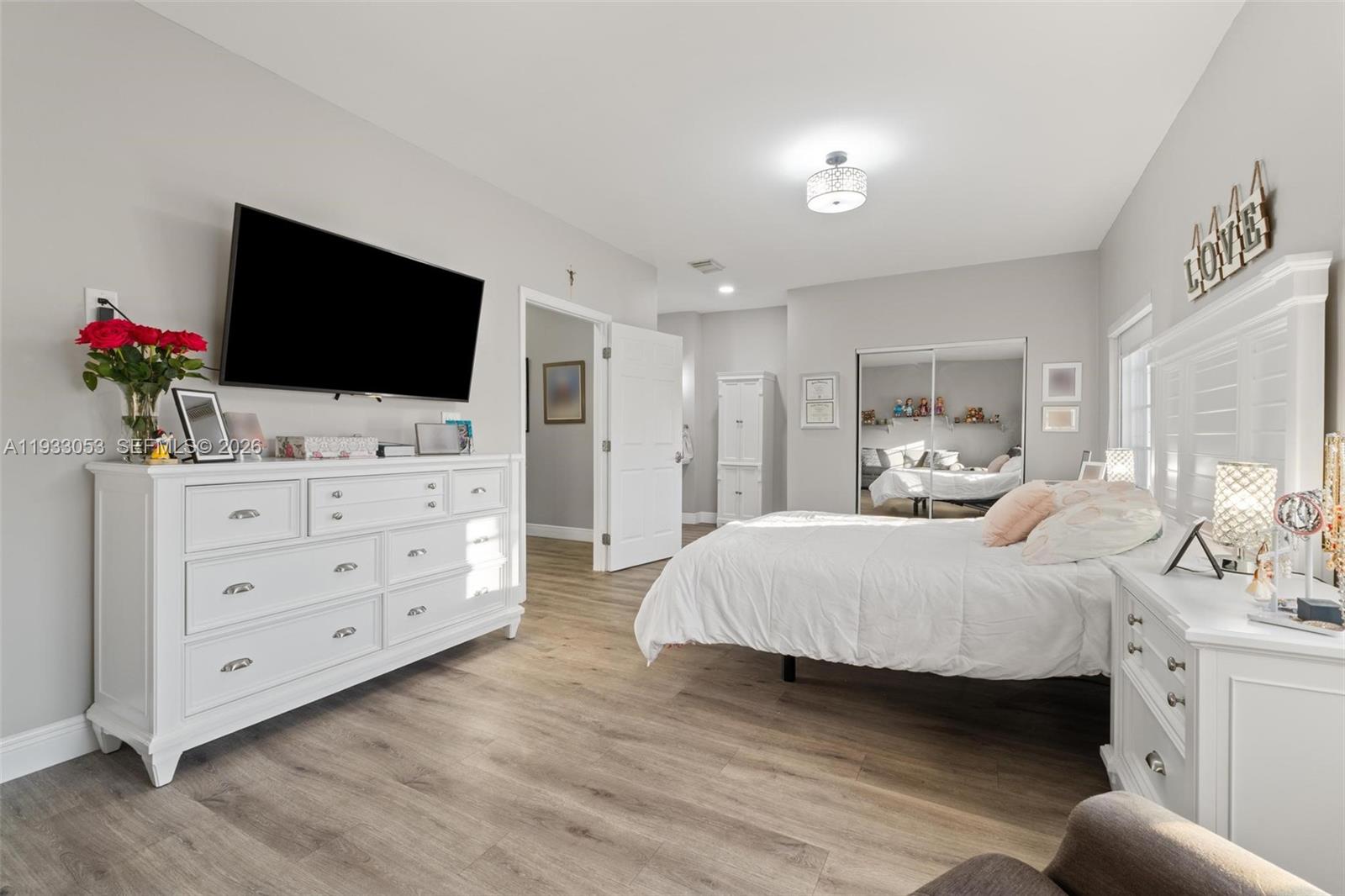 343 SW 187th Ter Pembroke Pines, FL 33029