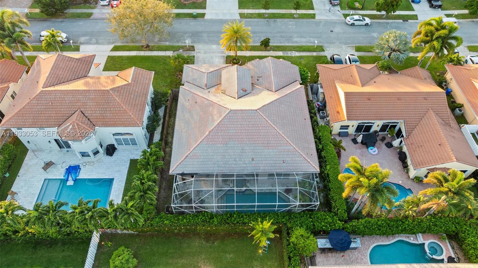 343 SW 187th Ter Pembroke Pines, FL 33029