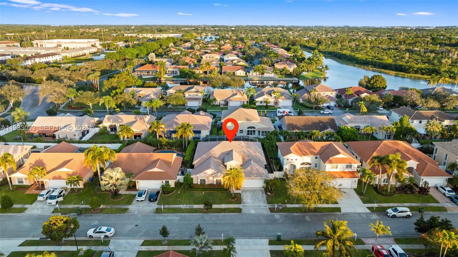 343 SW 187th Ter Pembroke Pines, FL 33029