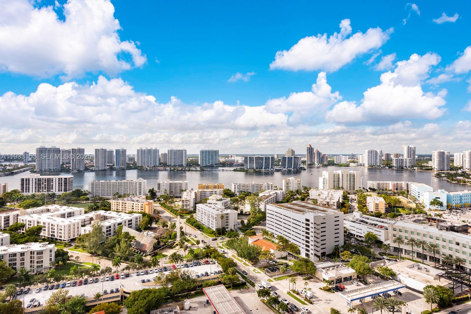 image Acqualina Residences24