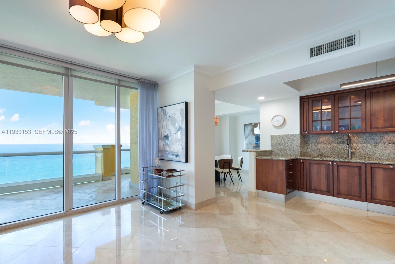 image Acqualina Residences4