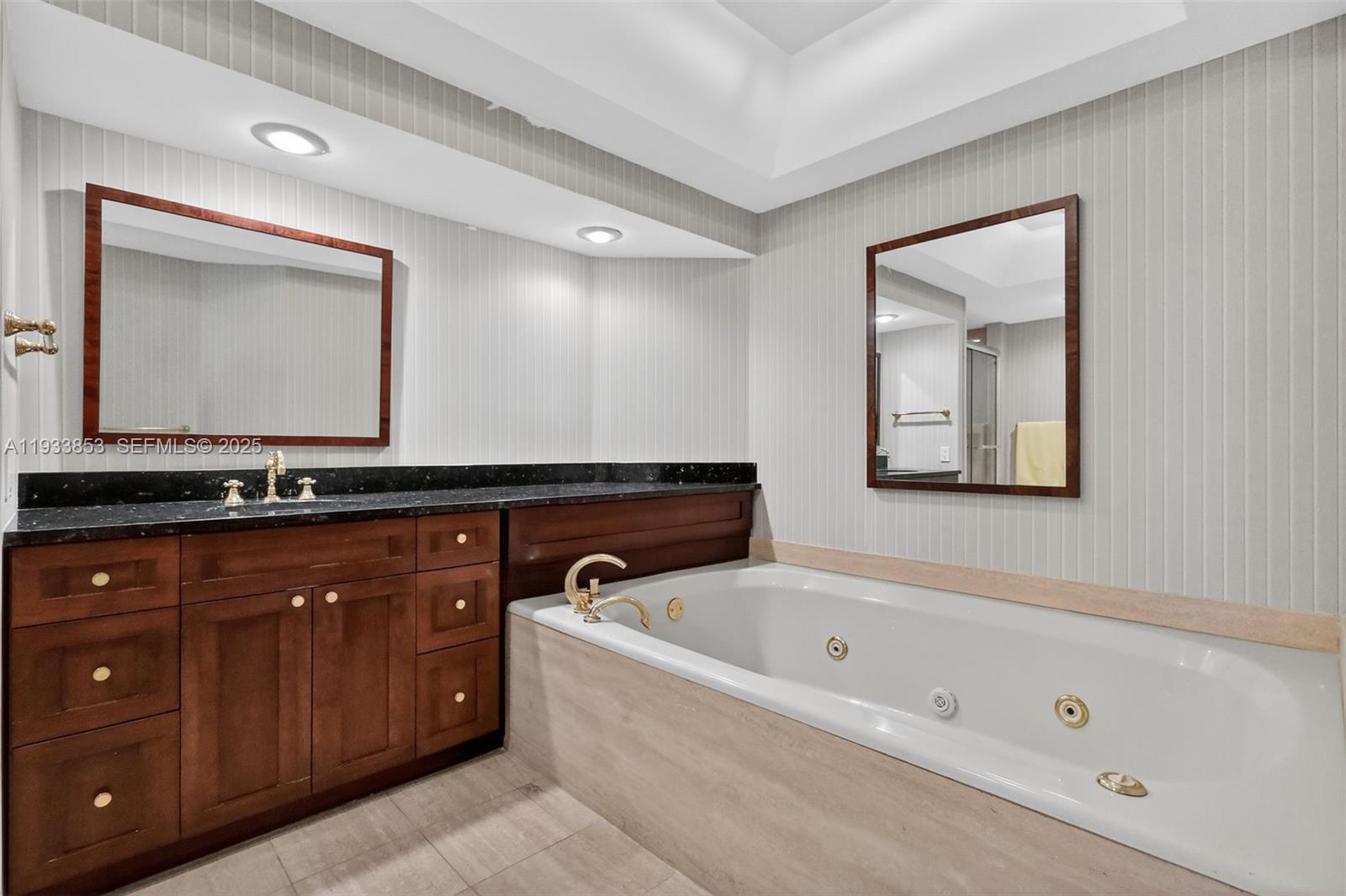 4000 Island Blvd #1507 Aventura, FL 33160