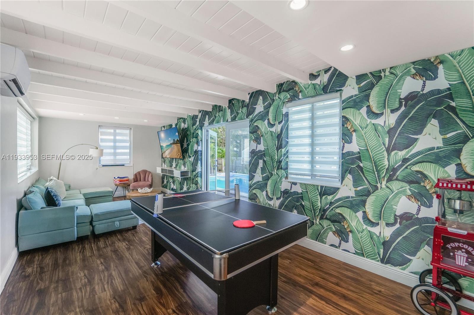 65 NW 116th St Miami, FL 33168