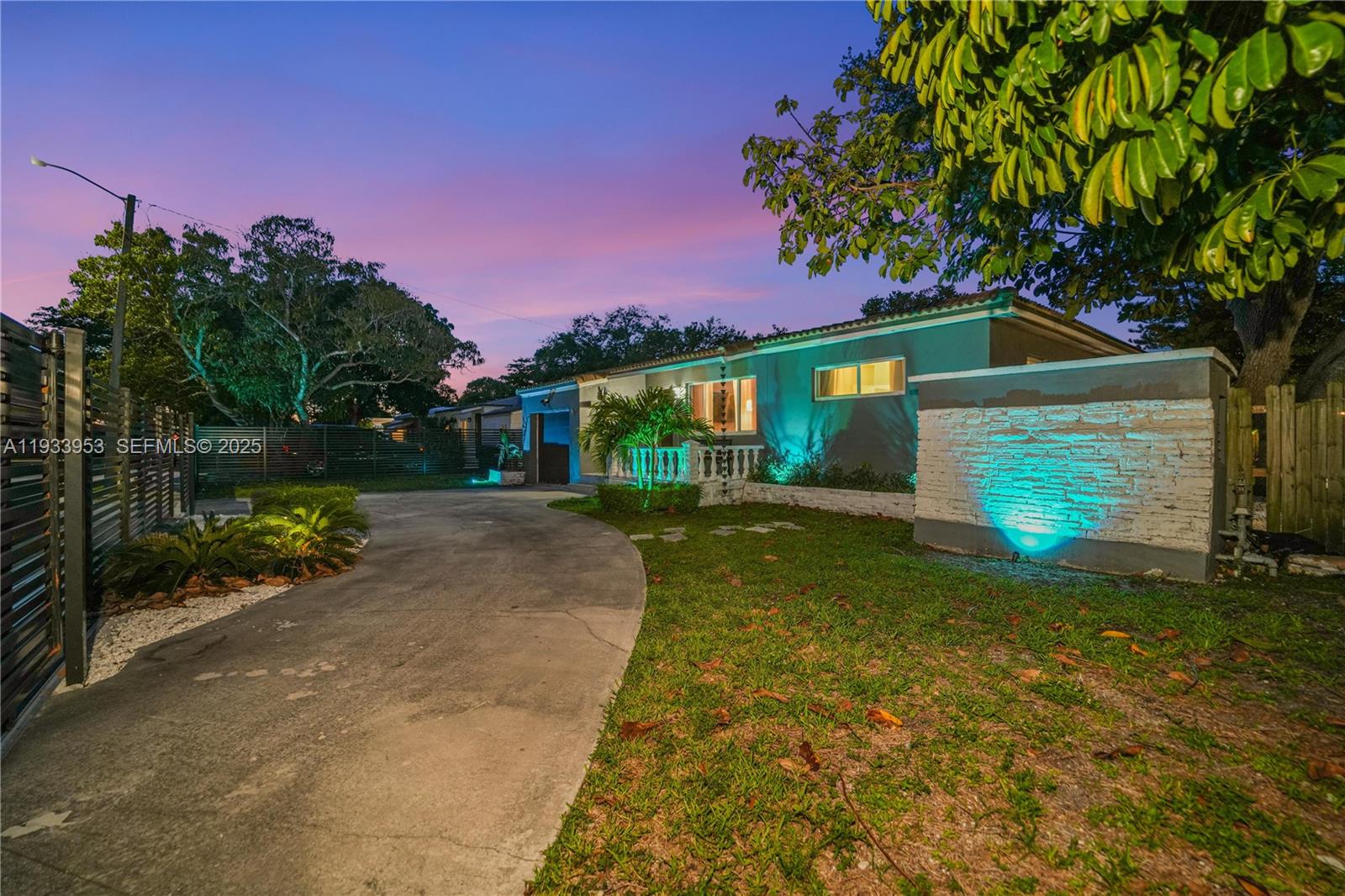 65 NW 116th St Miami, FL 33168