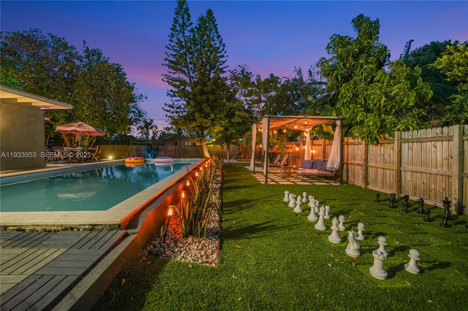 65 NW 116th St Miami, FL 33168