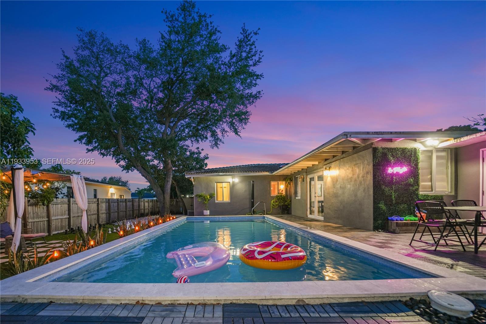 65 NW 116th St Miami, FL 33168