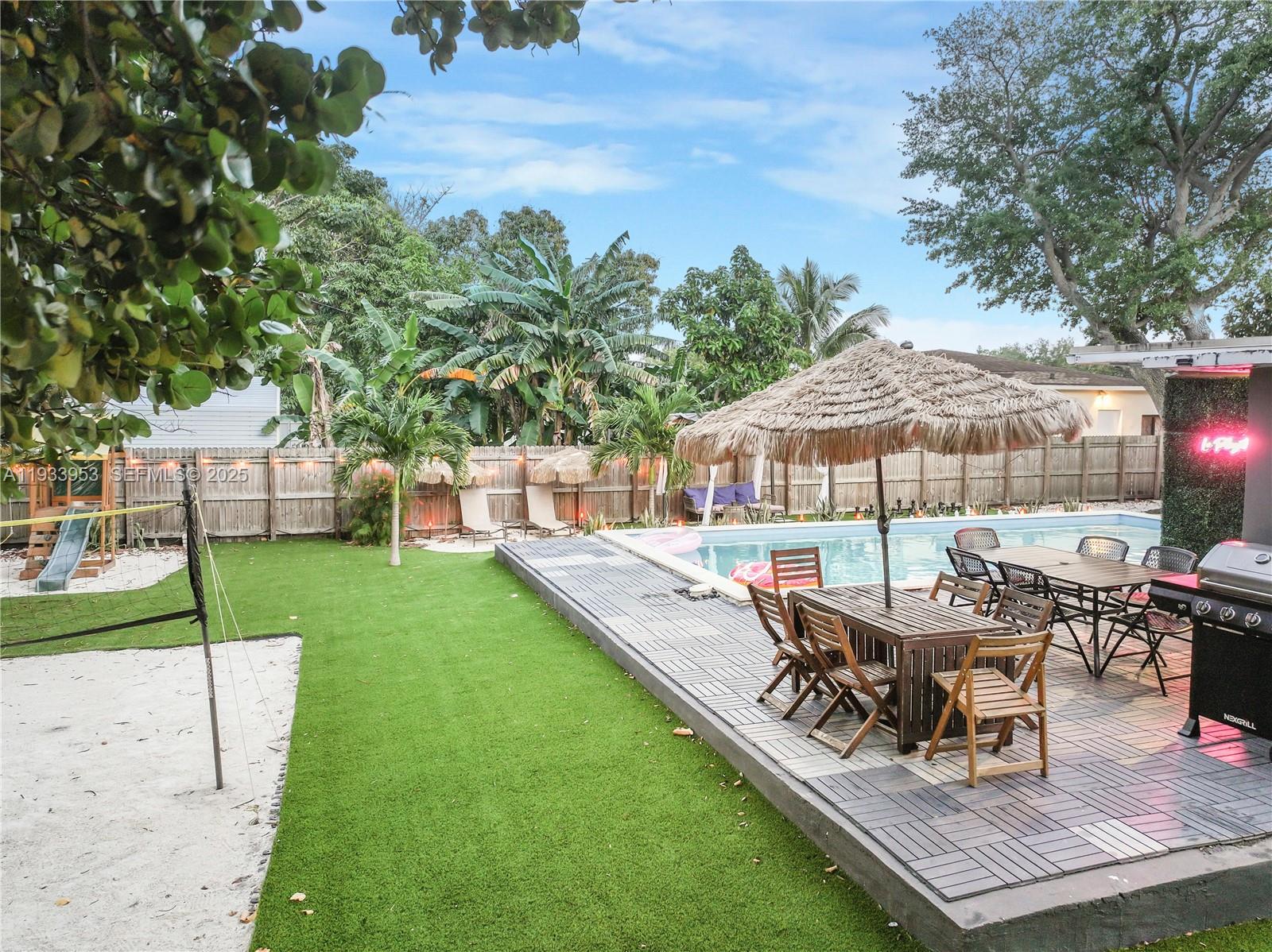 65 NW 116th St Miami, FL 33168