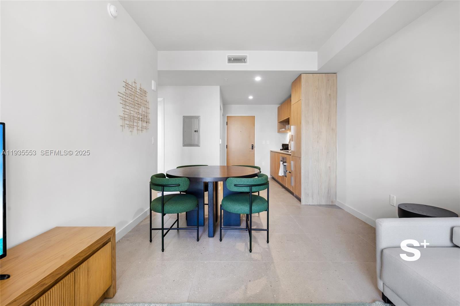 image The Crosby Miami Worldcenter13