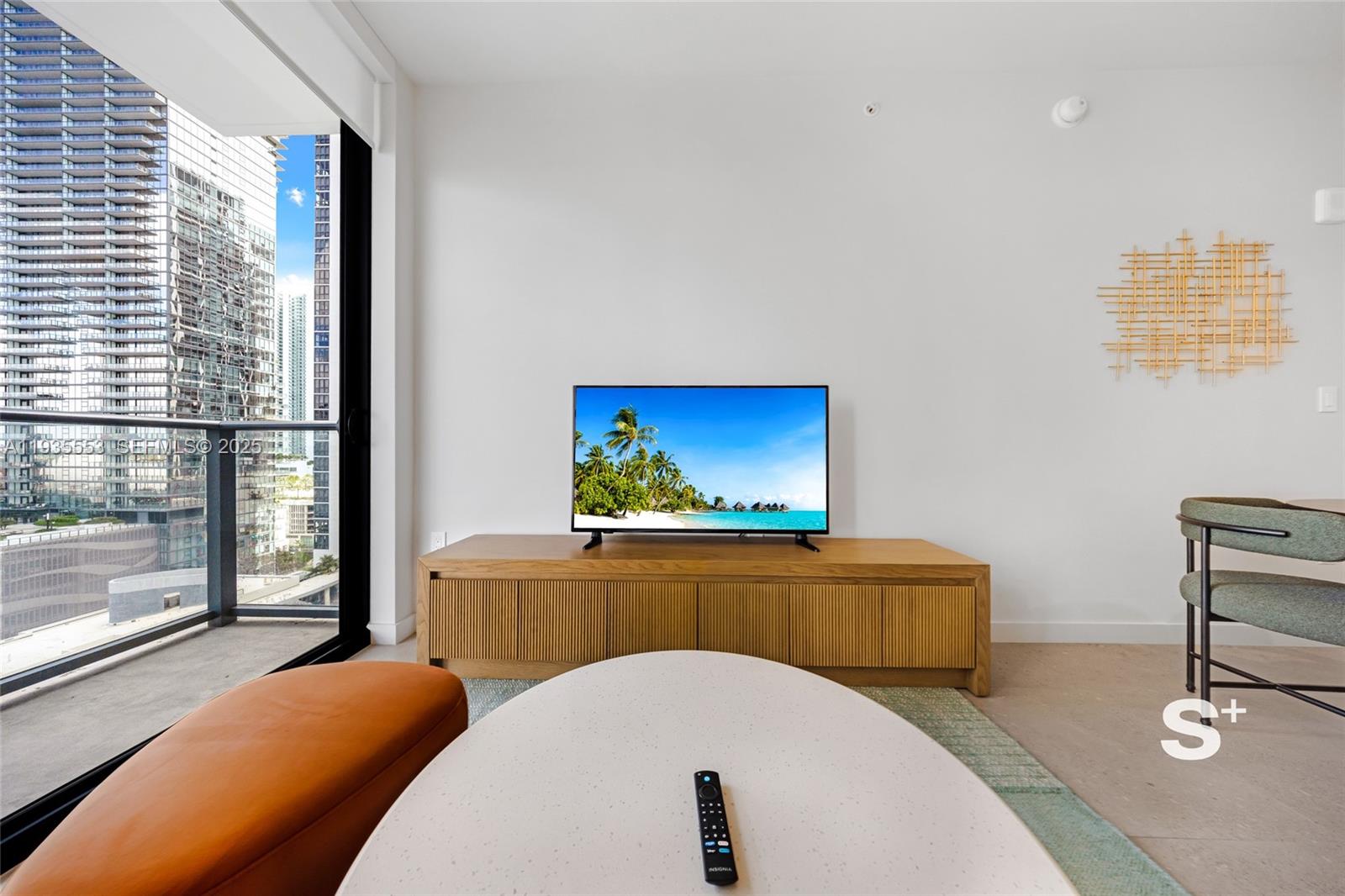 image The Crosby Miami Worldcenter16