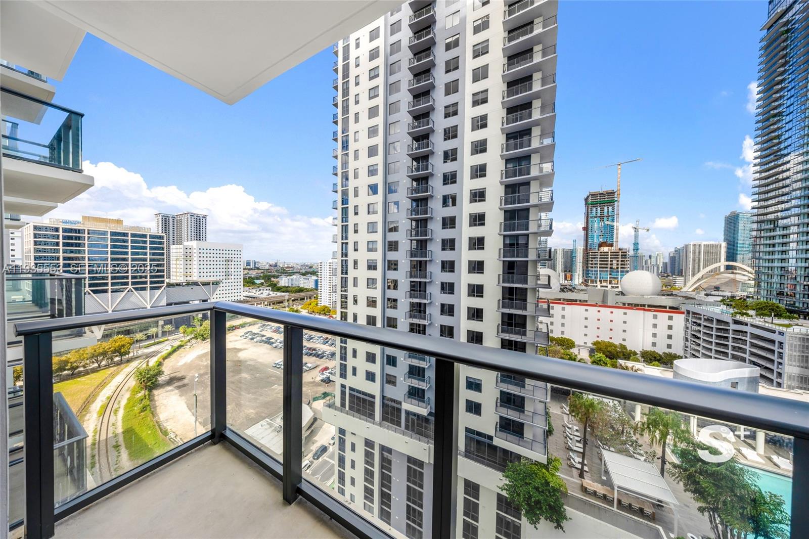 image The Crosby Miami Worldcenter25