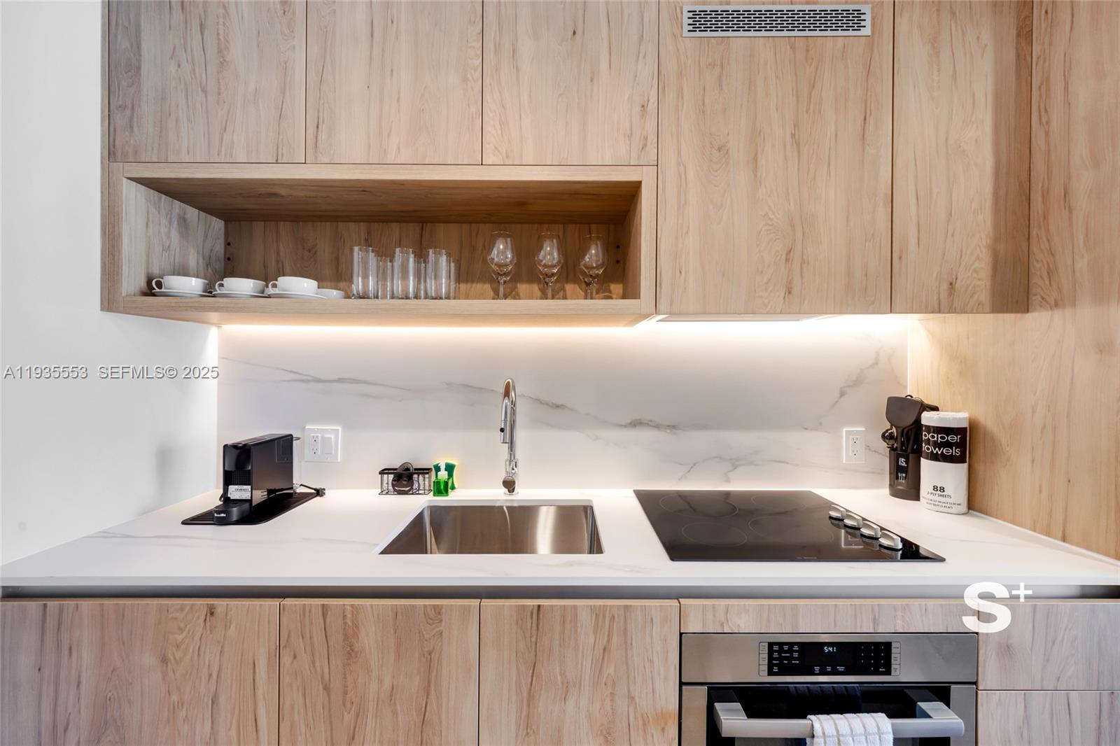 image The Crosby Miami Worldcenter5