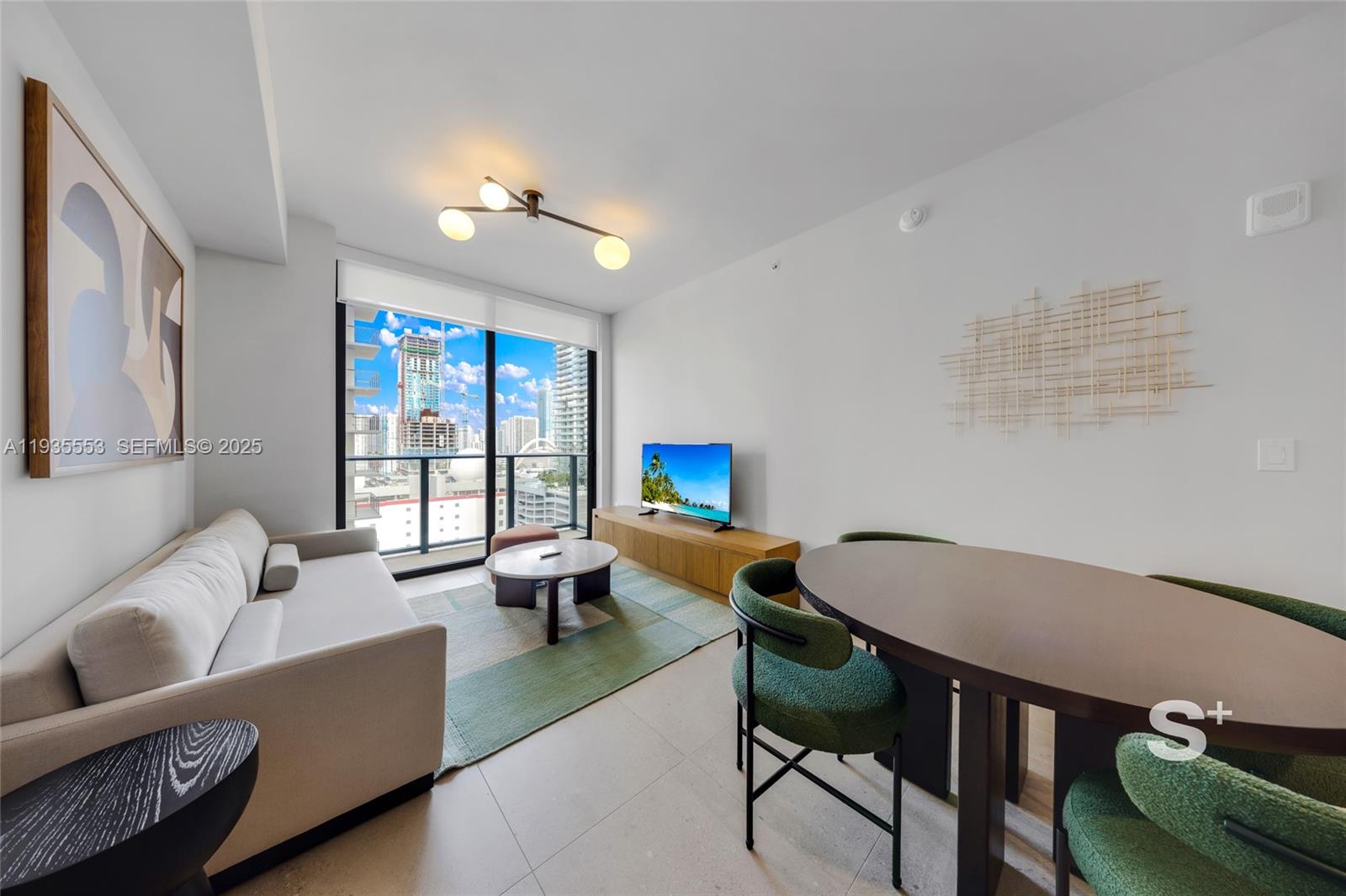 image The Crosby Miami Worldcenter8