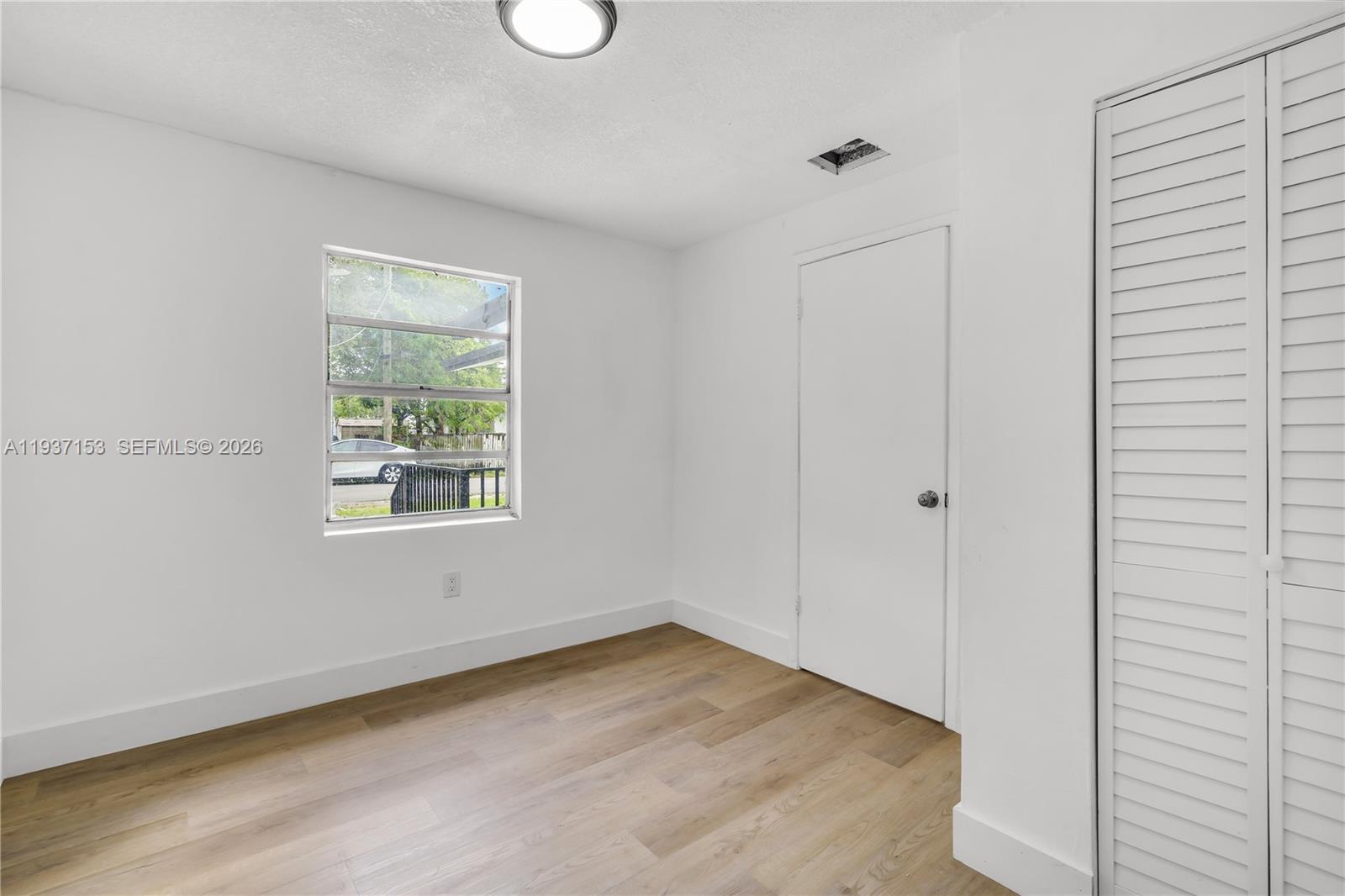 2443 NW 55th St Miami, FL 33142