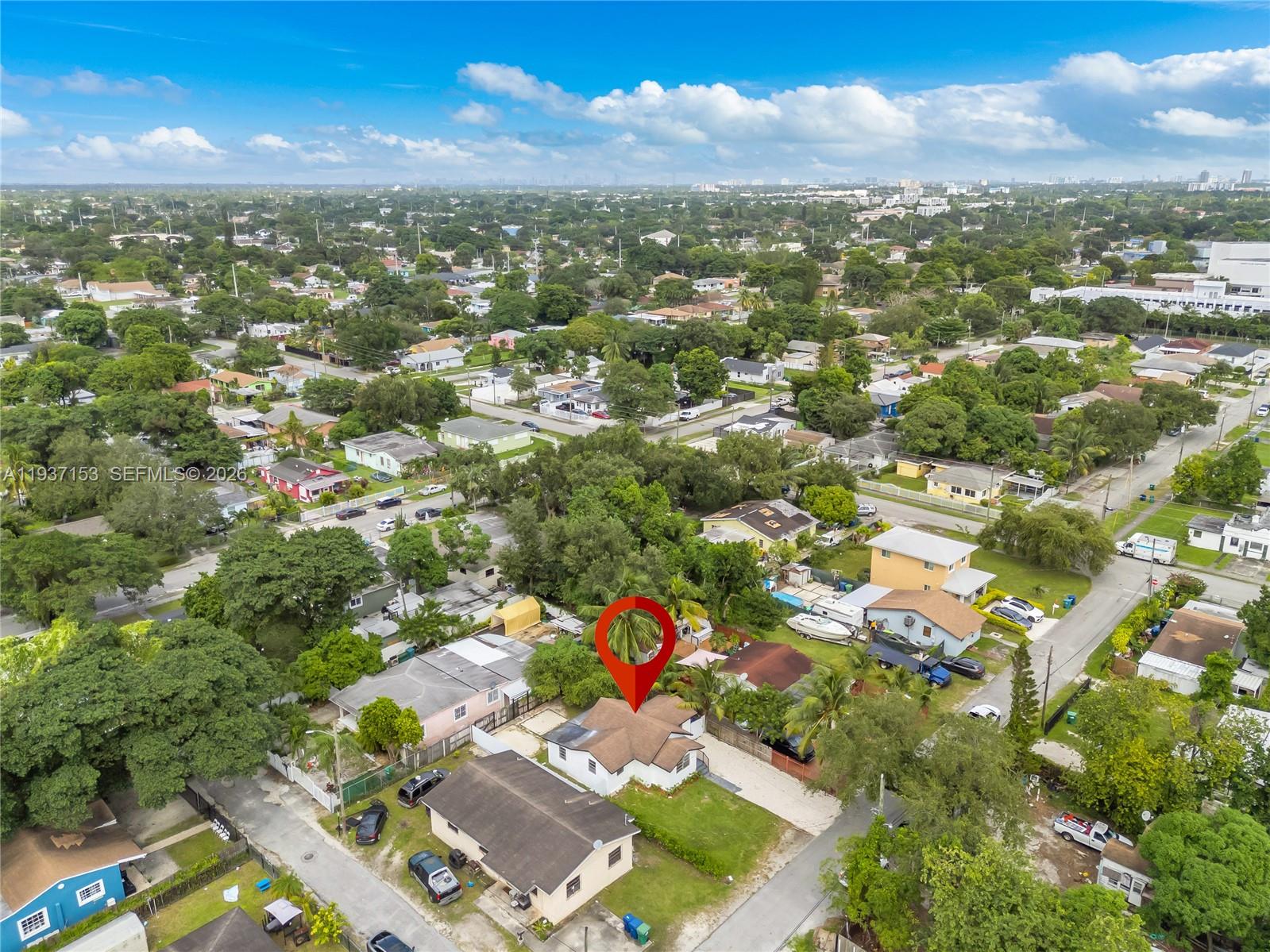 2443 NW 55th St Miami, FL 33142