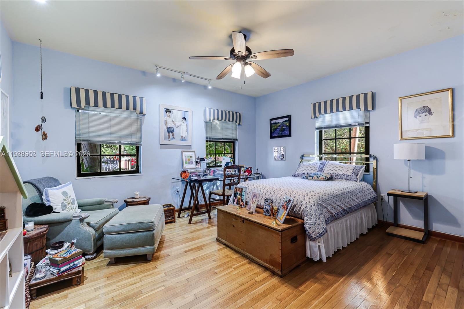 2650 Hilola St Miami, FL 33133