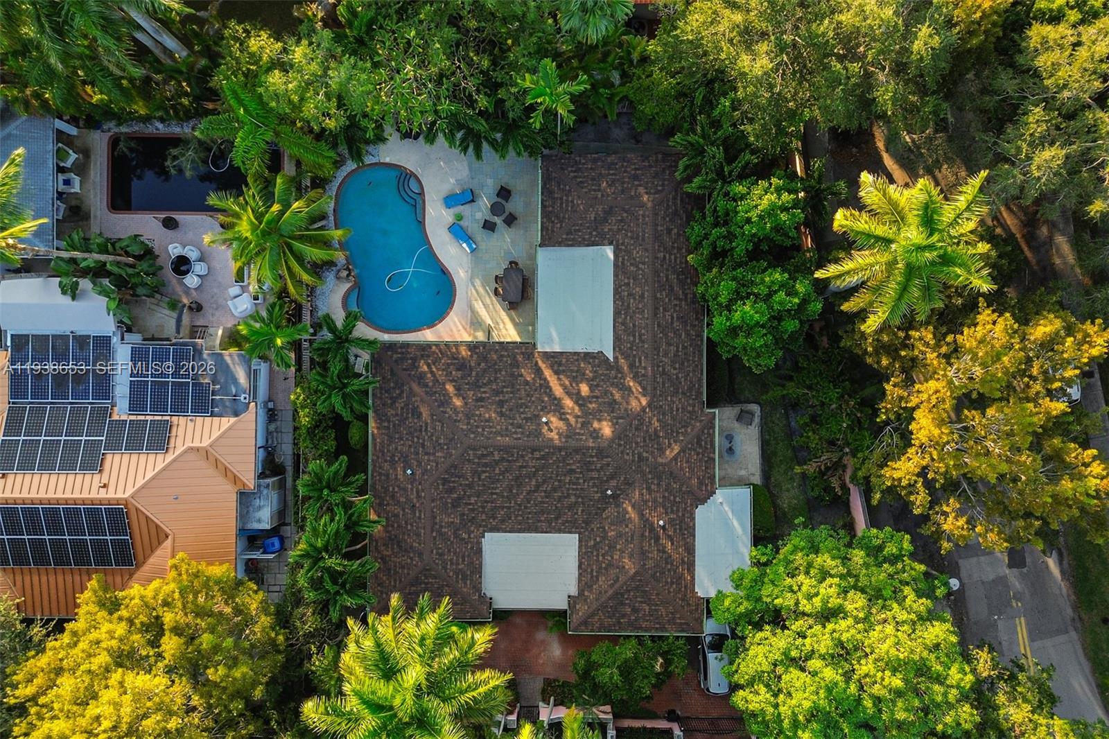 2650 Hilola St Miami, FL 33133