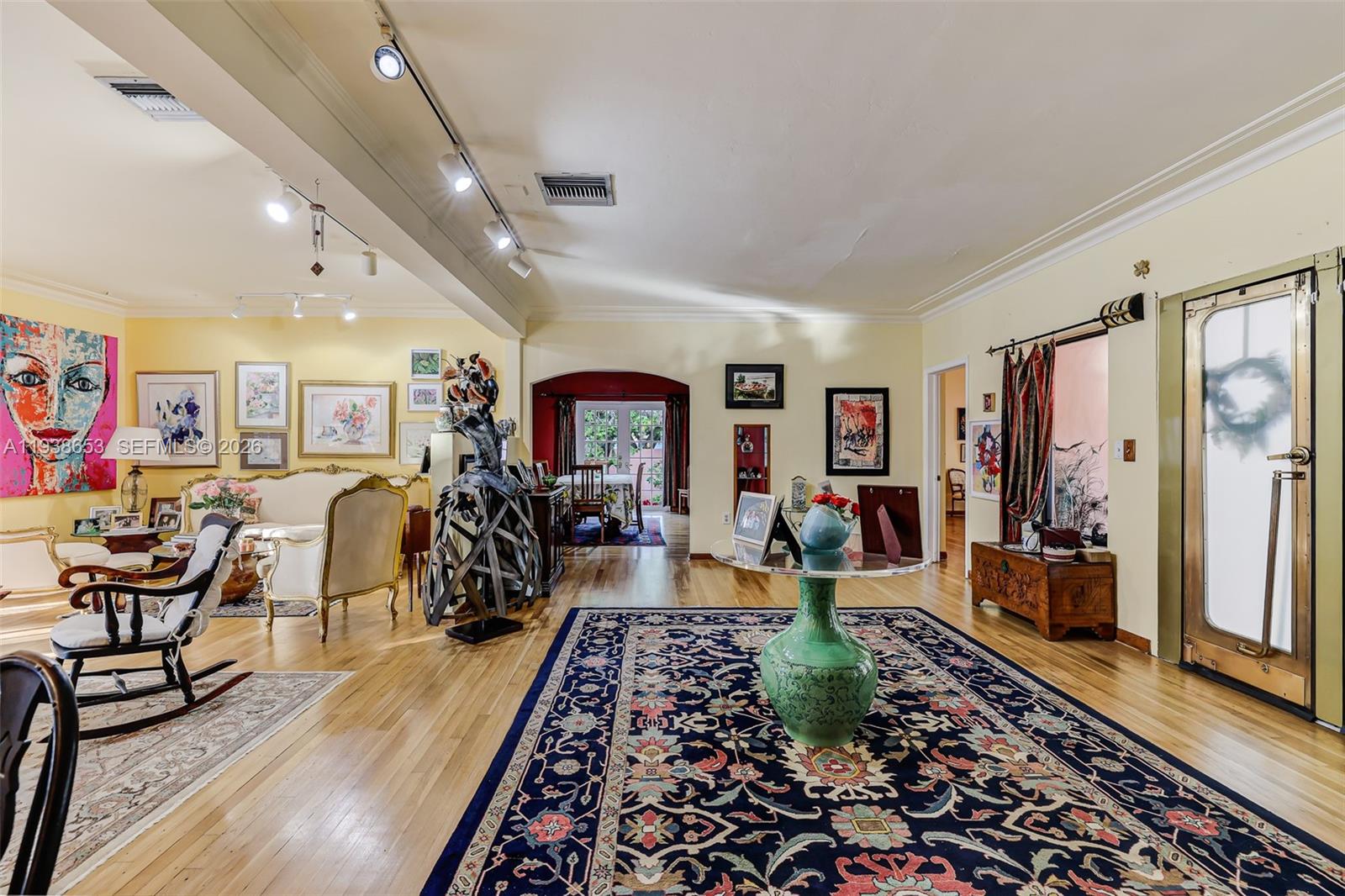 2650 Hilola St Miami, FL 33133