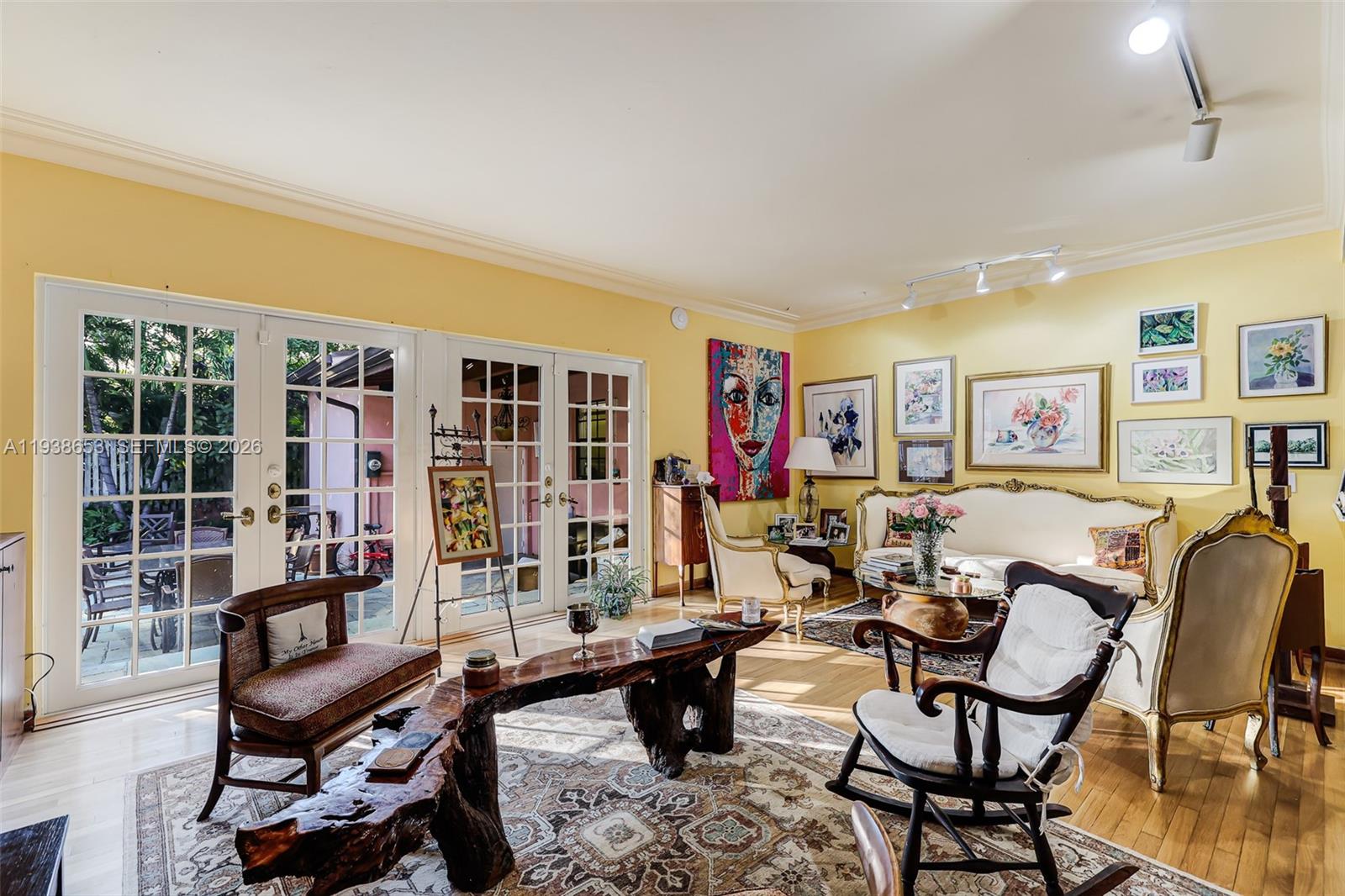 2650 Hilola St Miami, FL 33133