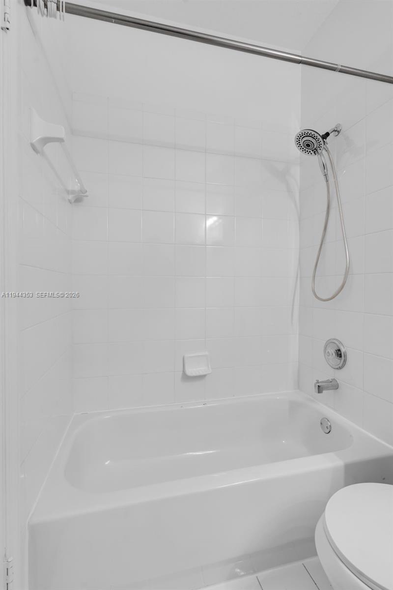 5670 NW 116th Ave #219 Doral, FL 33178