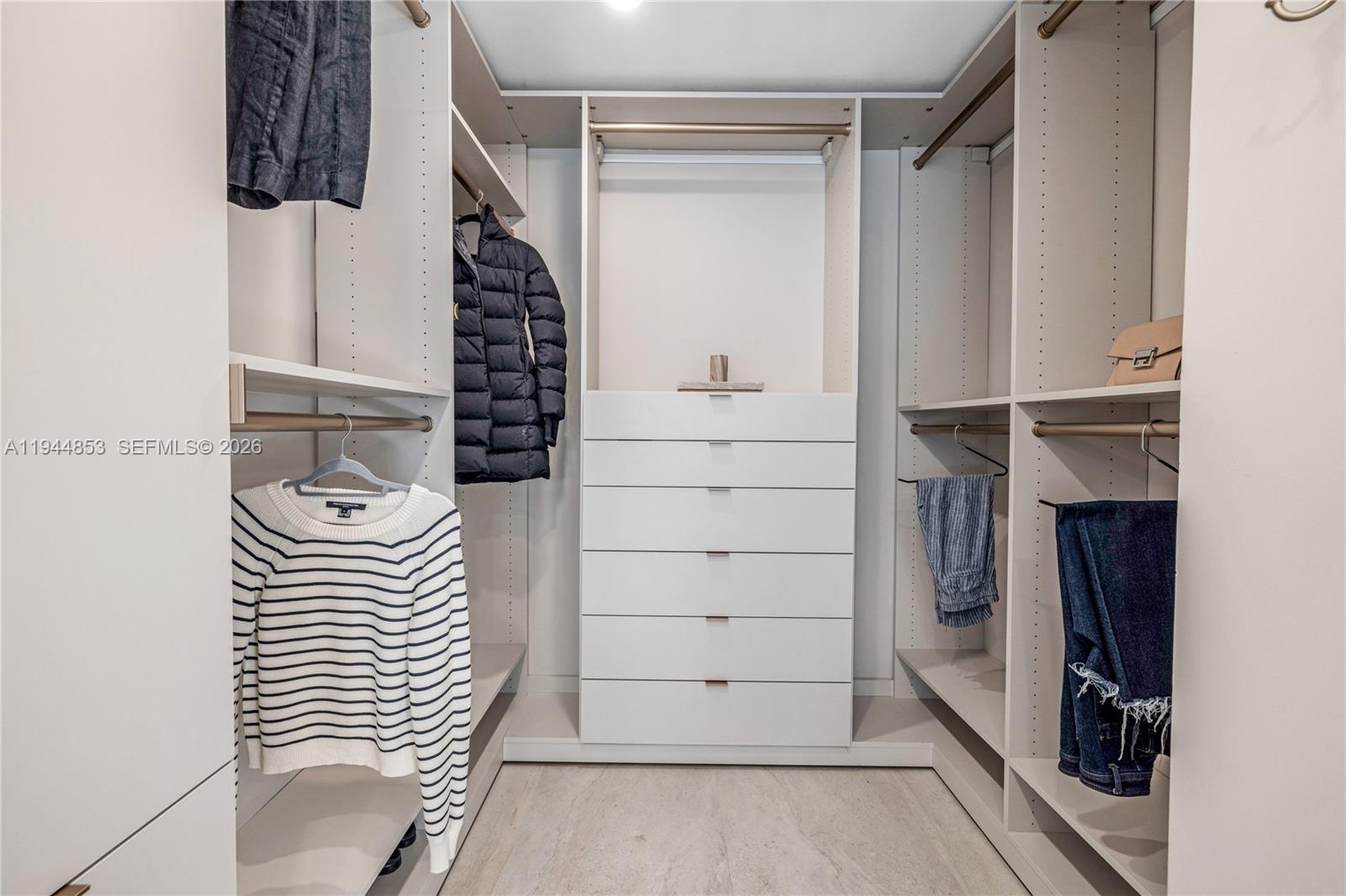 624 NE 71st St Miami, FL 33138