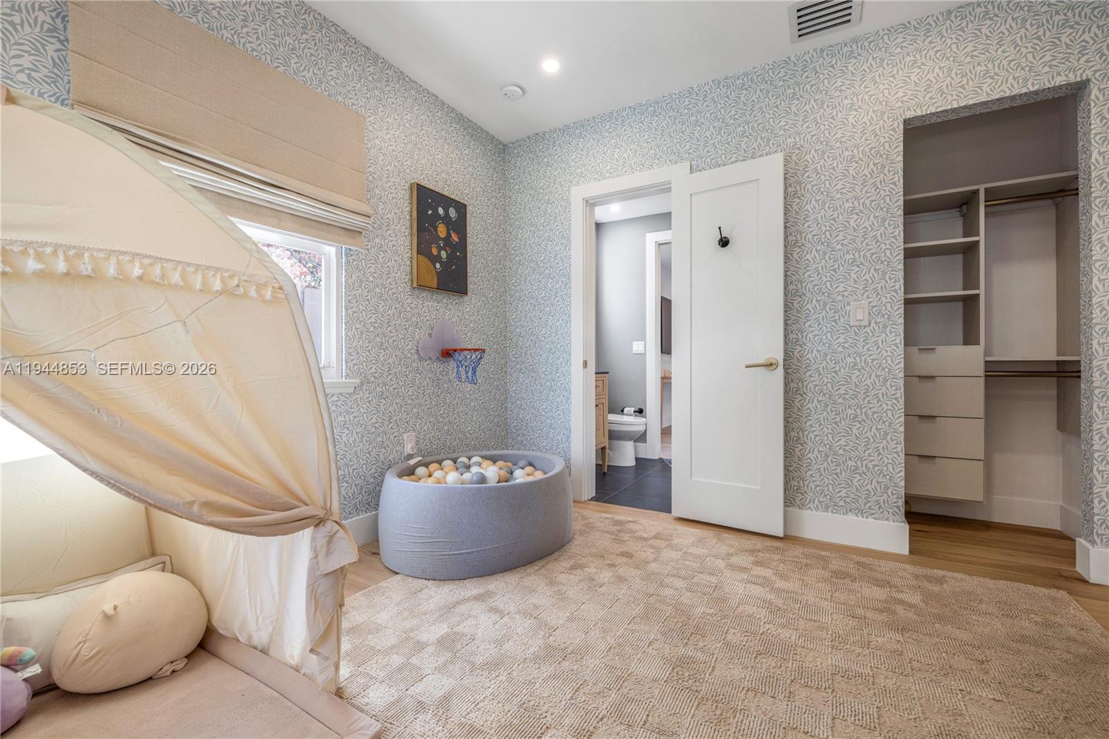 624 NE 71st St Miami, FL 33138