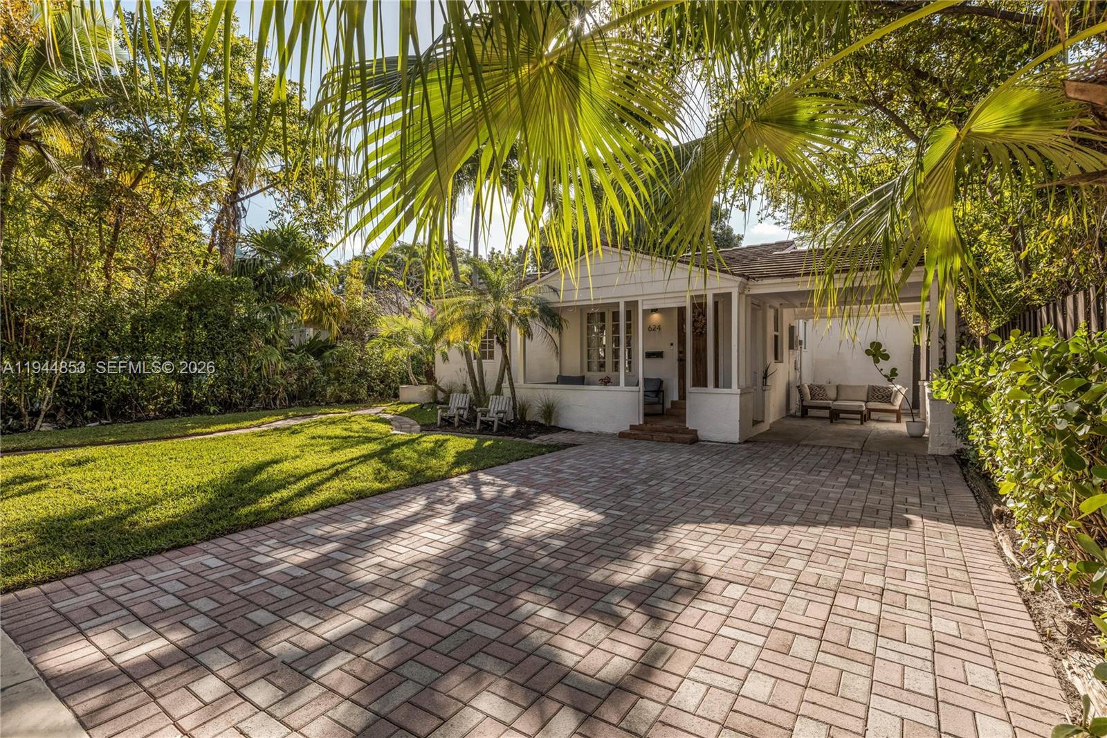 624 NE 71st St Miami, FL 33138