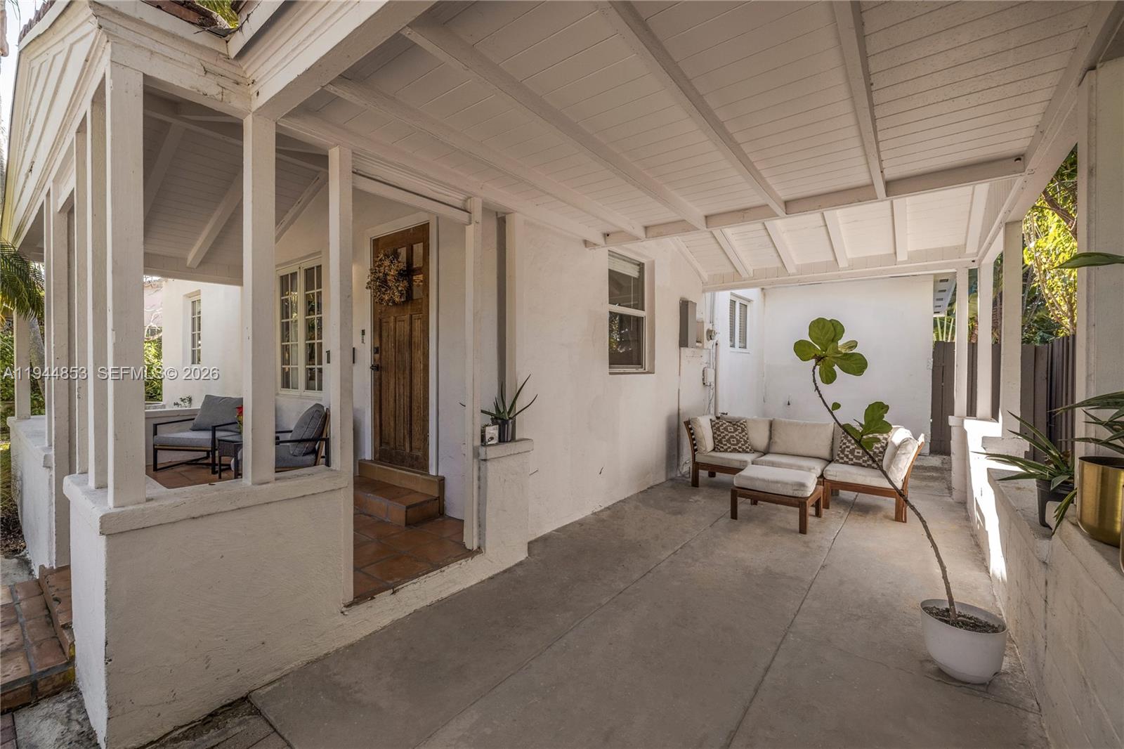 624 NE 71st St Miami, FL 33138