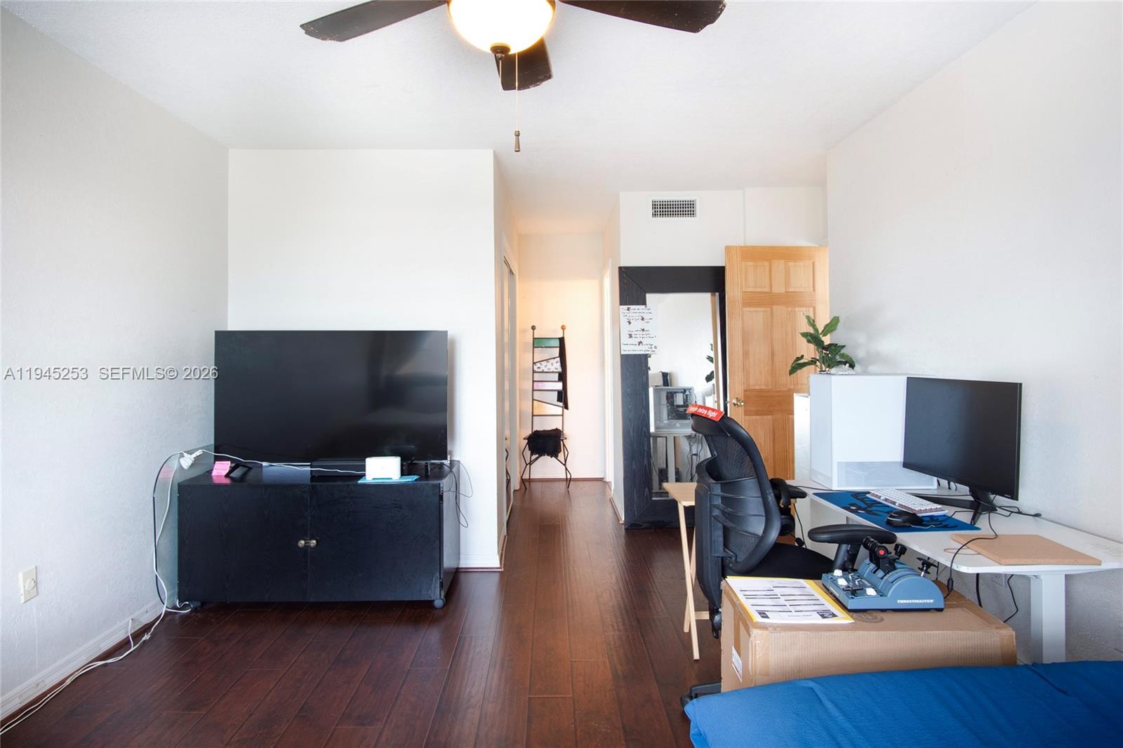 11930 N Bayshore Dr #609 North Miami, FL 33181