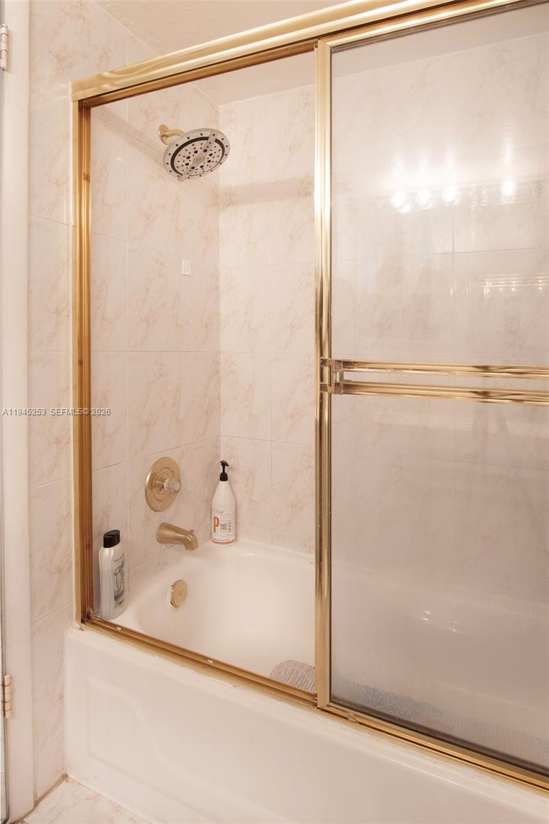 11930 N Bayshore Dr #609 North Miami, FL 33181